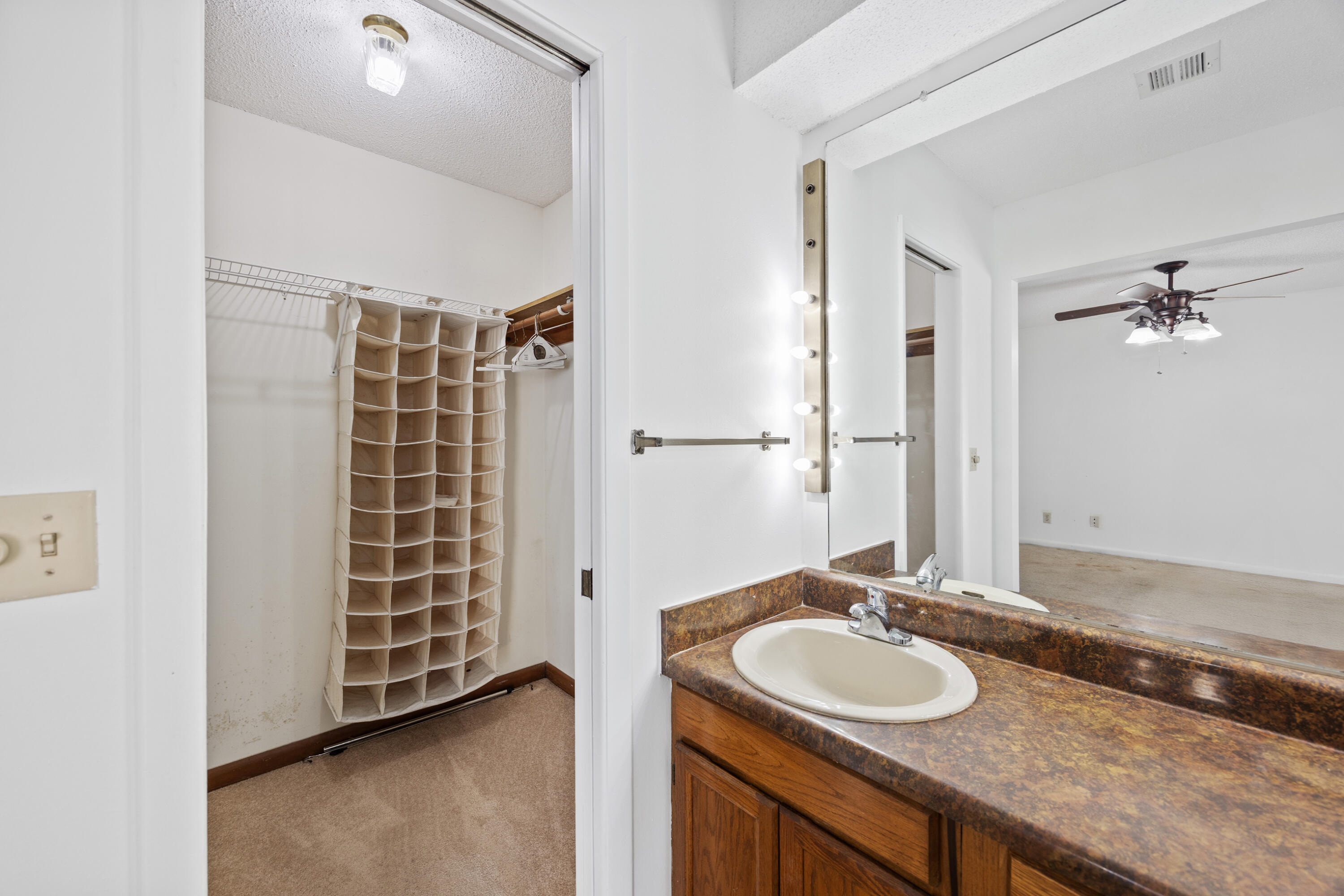 PINEWOOD ESTATES - Residential