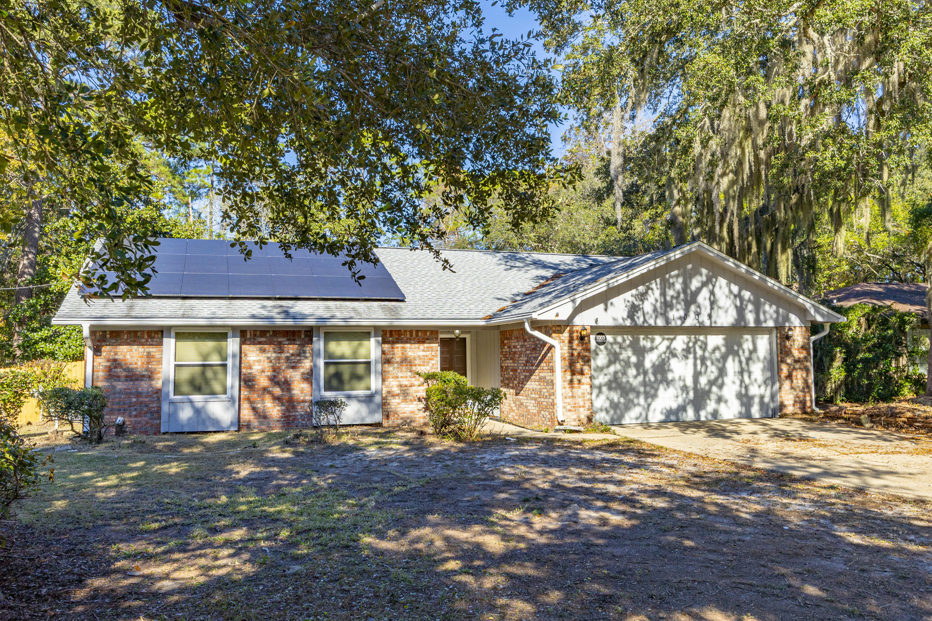 PINEWOOD ESTATES - Residential