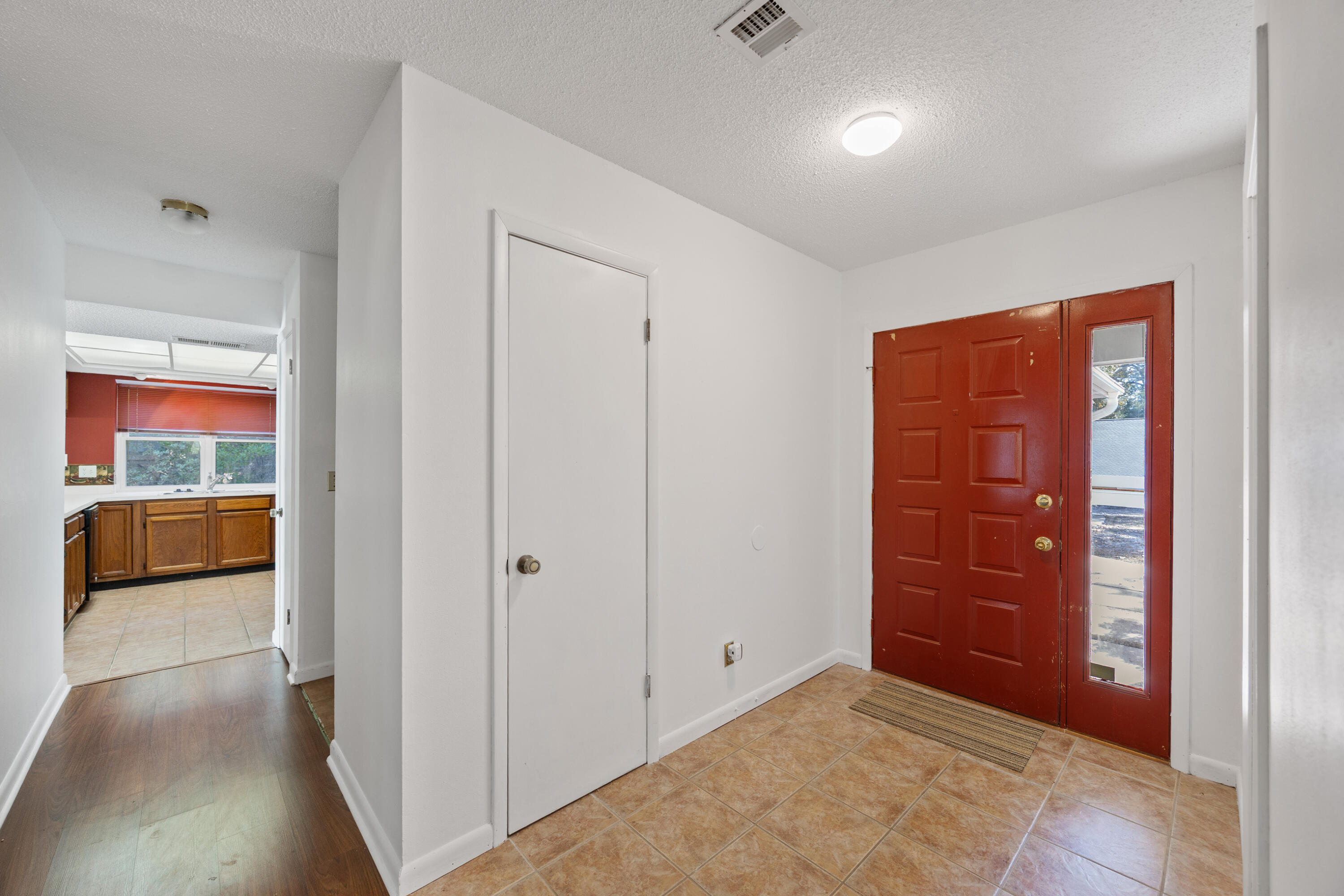 PINEWOOD ESTATES - Residential