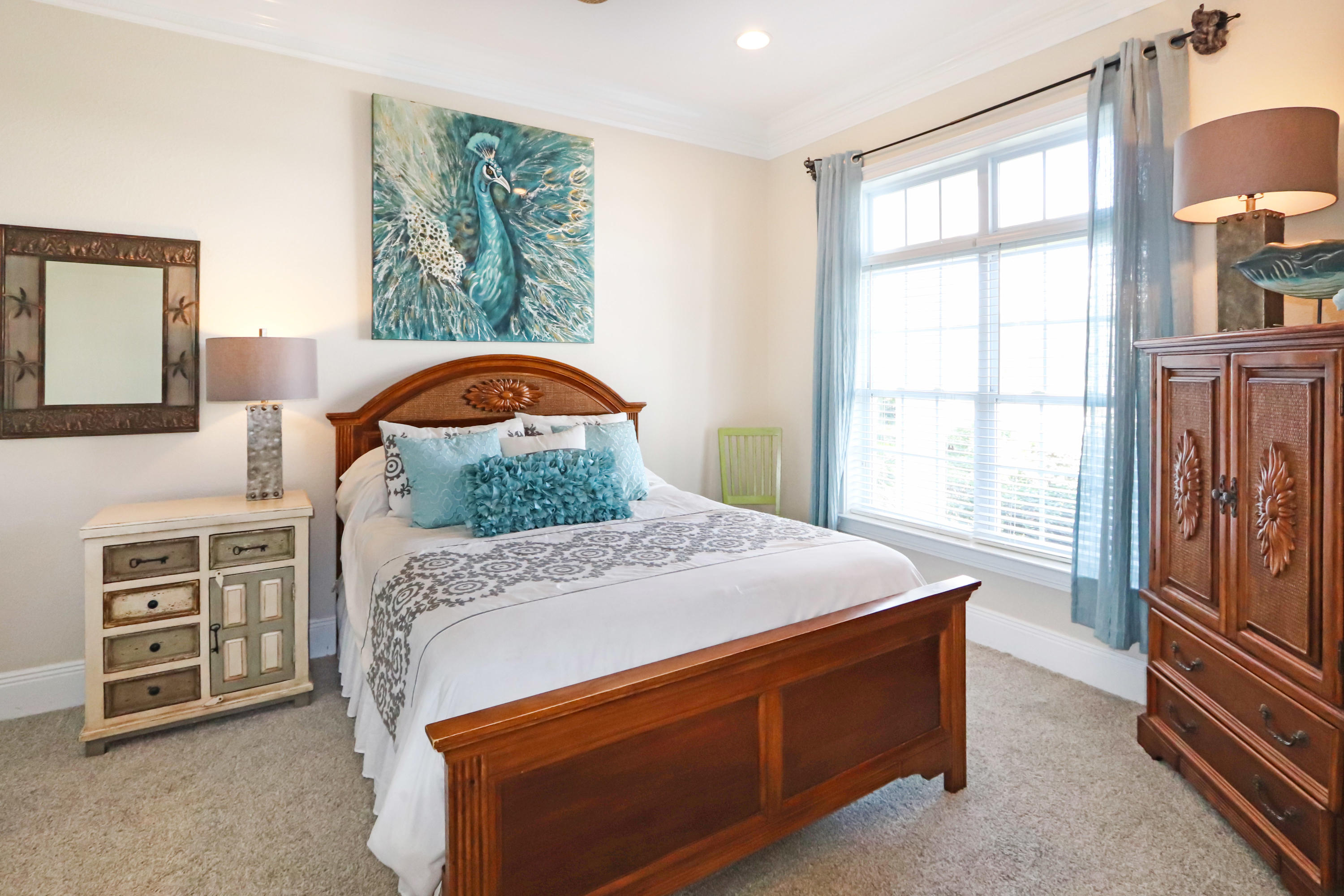 CRYSTAL SHORES - Residential