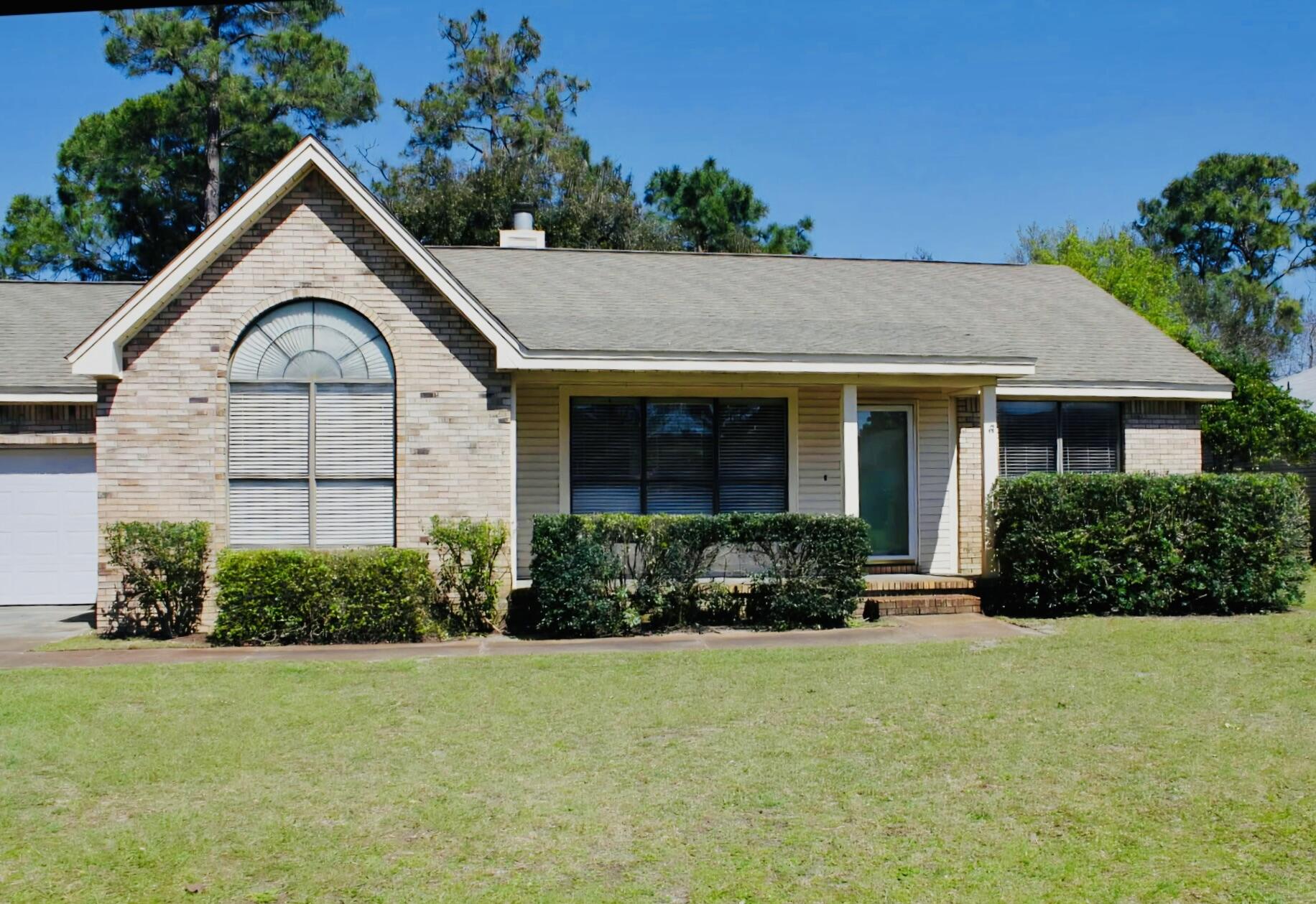 Charming 3BR/2BA home in Holley by the Sea! Pre-inspected with a brand-new roof to be completed before closing. Previously rented for 5+ years, this property is ideal for first-time buyers or investors. Enjoy access to all of Holley by the Sea's premier amenities!