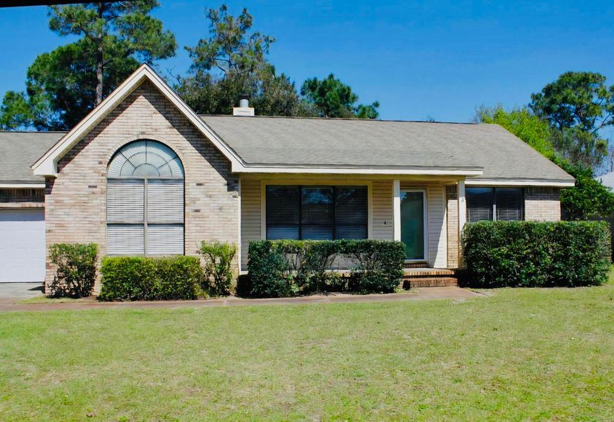 Charming 3BR/2BA home in Holley by the Sea! Pre-inspected with a brand-new roof to be completed before closing. Previously rented for 5+ years, this property is ideal for first-time buyers or investors. Enjoy access to all of Holley by the Sea's premier amenities!