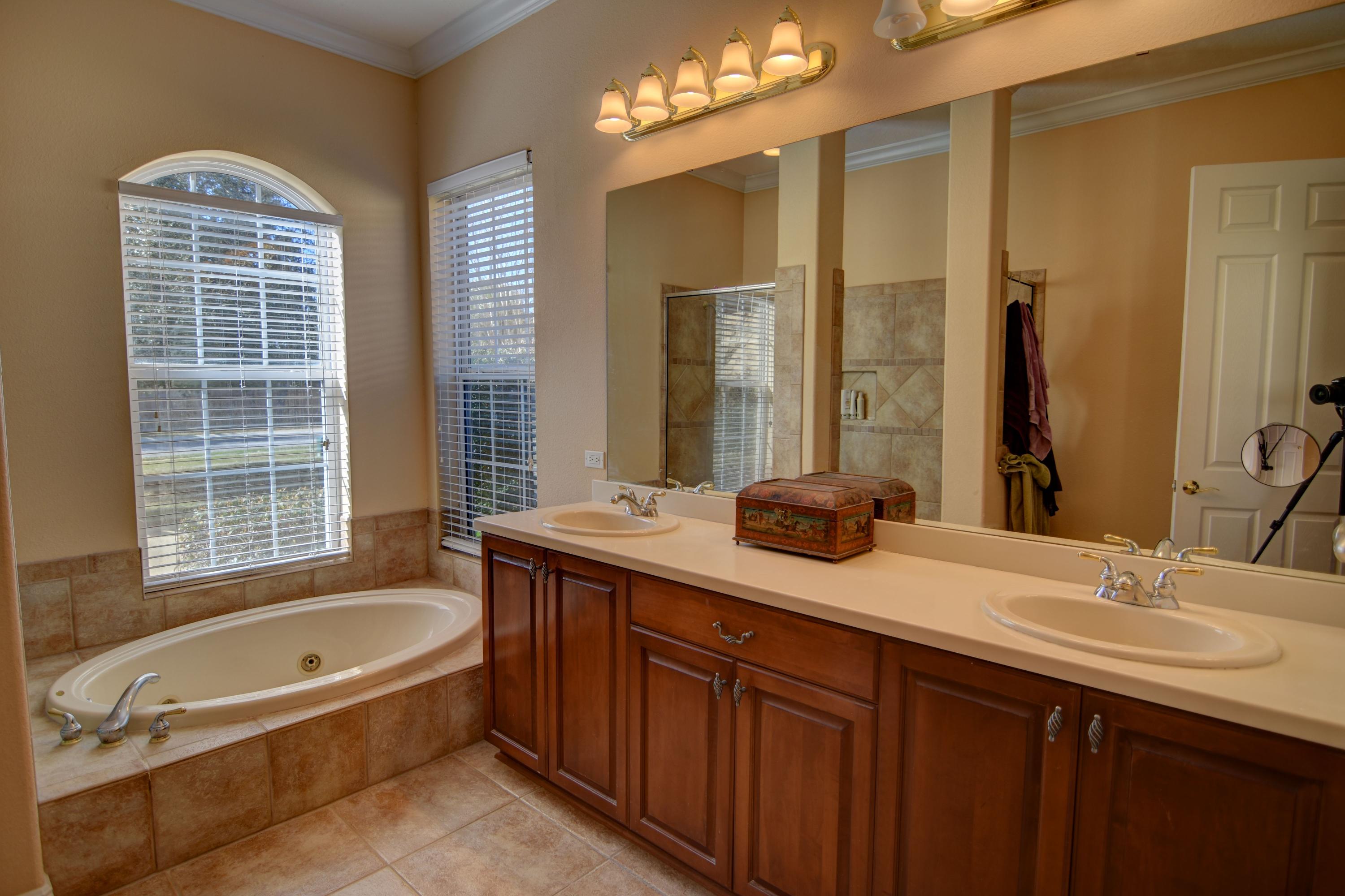 HERITAGE PARK - Residential