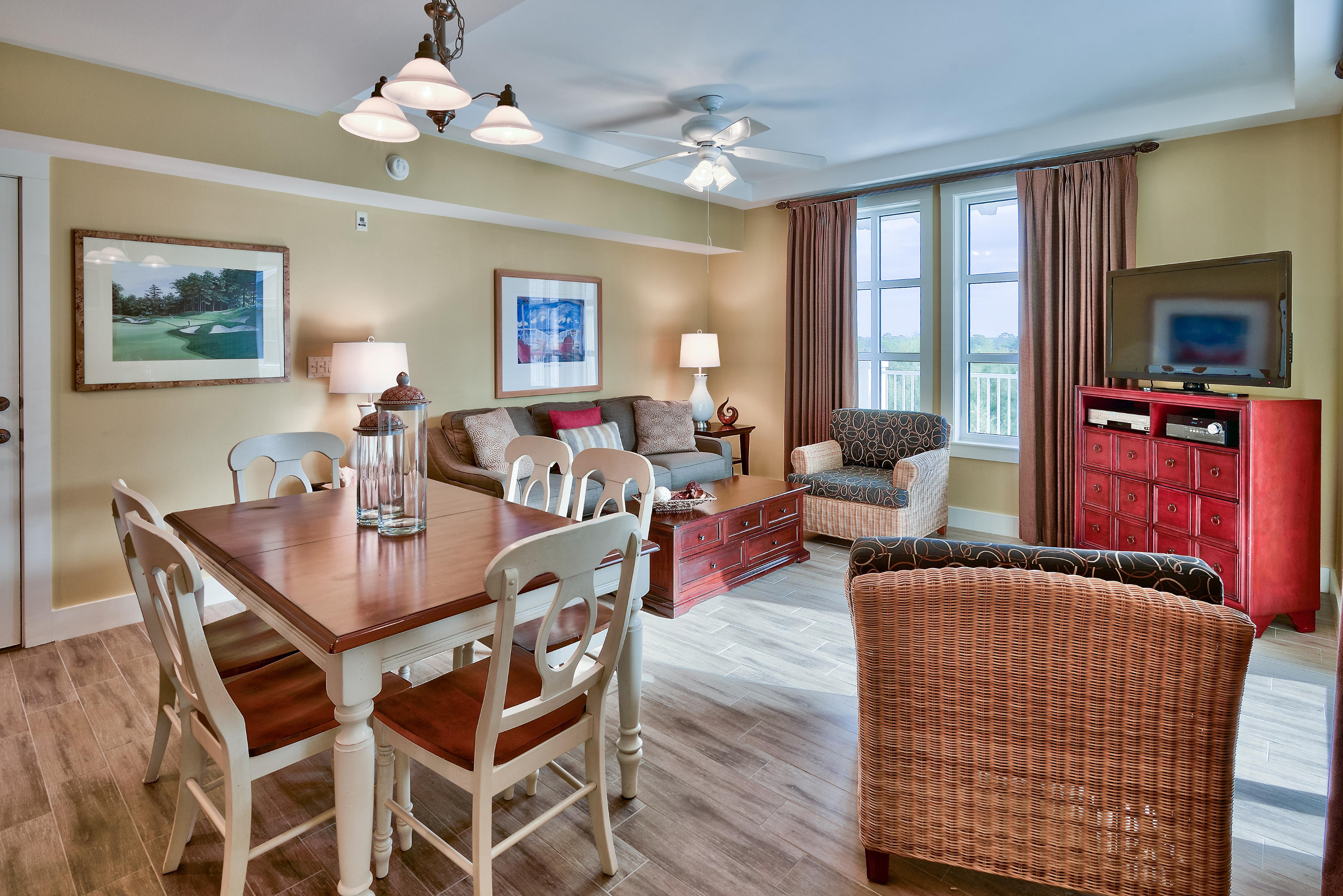 PILOT HOUSE - Residential