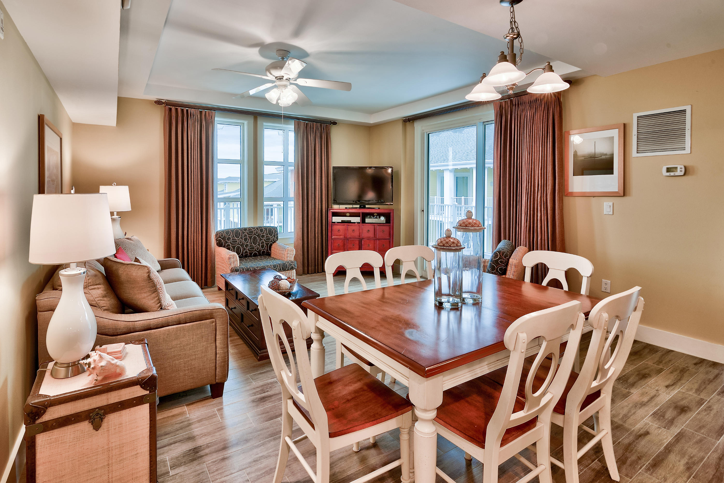 PILOT HOUSE - Residential