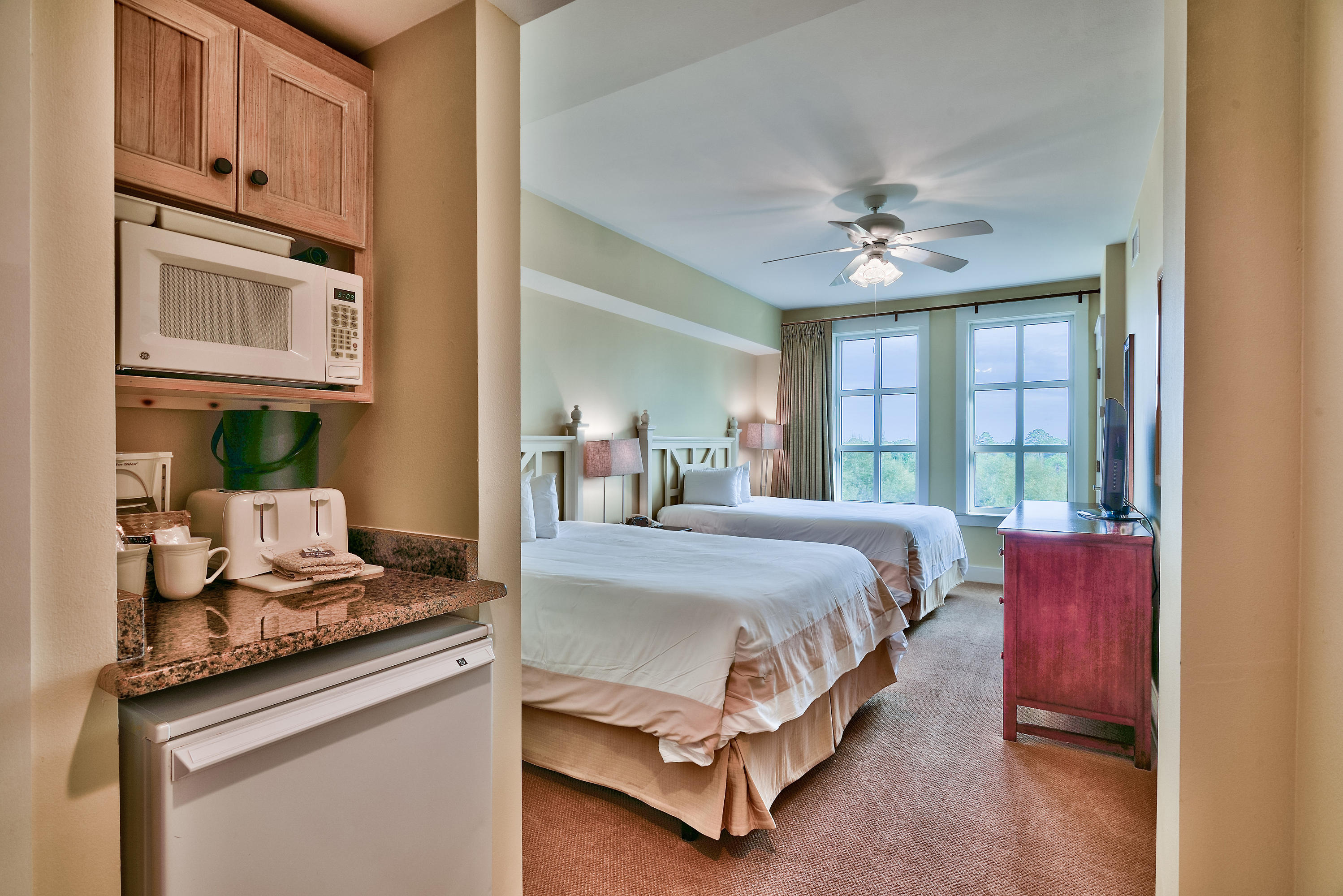 PILOT HOUSE - Residential