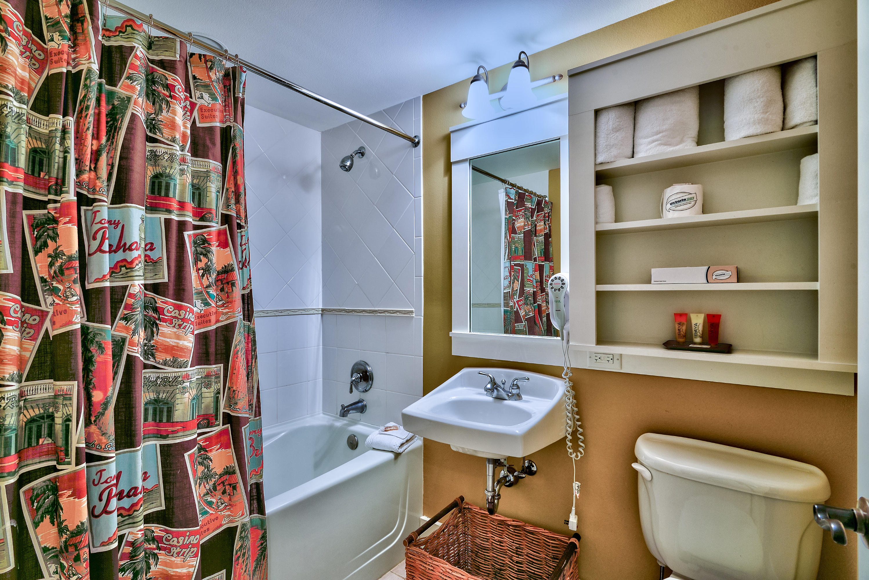 PILOT HOUSE - Residential