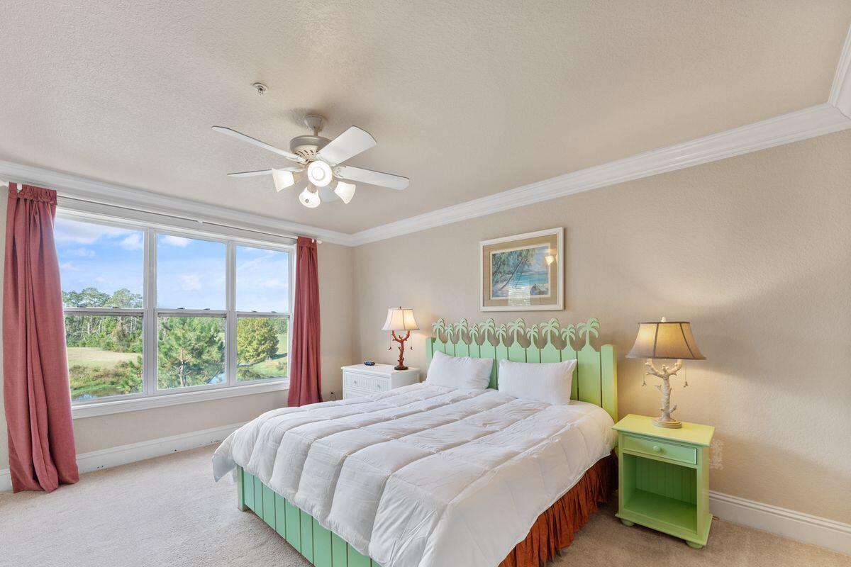 RESIDENCES AT ST JAMES BAY - Residential