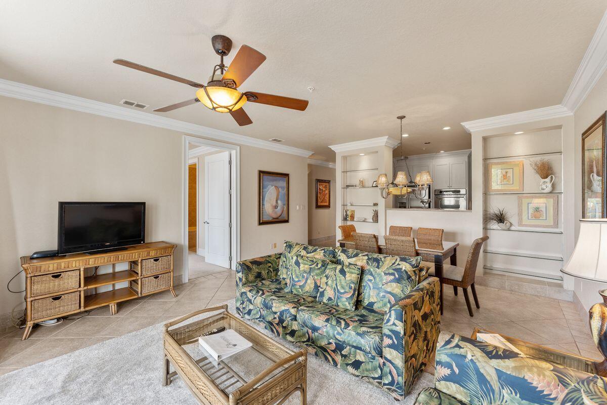 RESIDENCES AT ST JAMES BAY - Residential