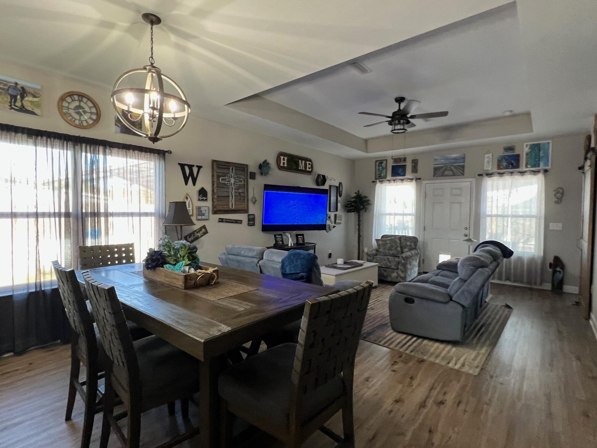 NORTH LAGOON OAKS - Residential