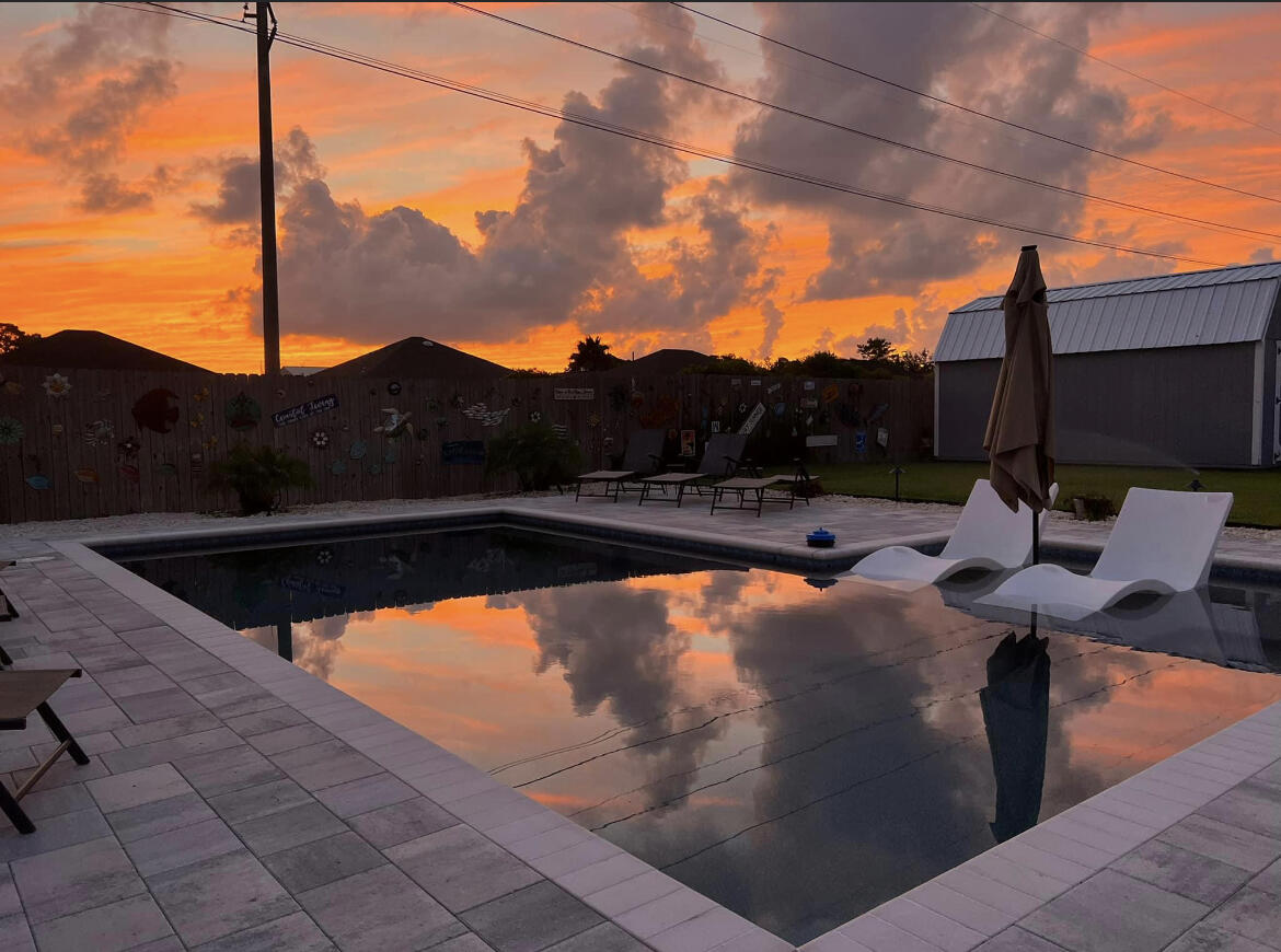 NORTH LAGOON OAKS - Residential