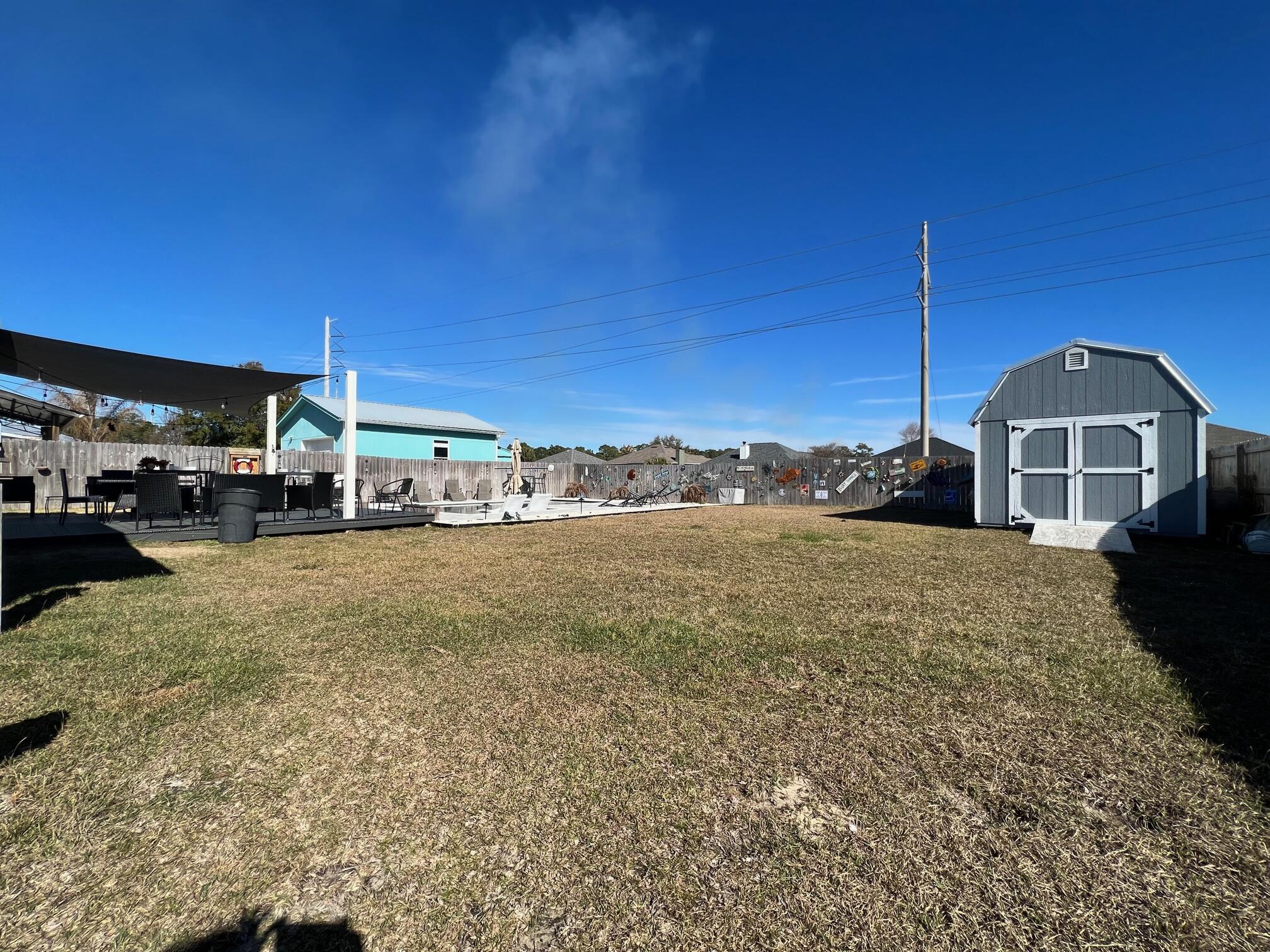 NORTH LAGOON OAKS - Residential