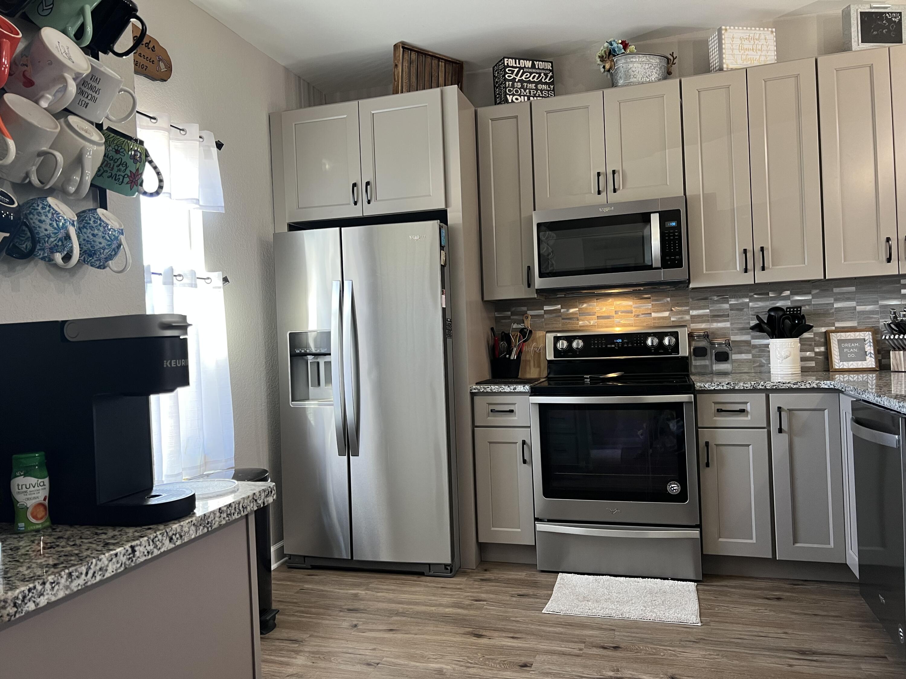 NORTH LAGOON OAKS - Residential