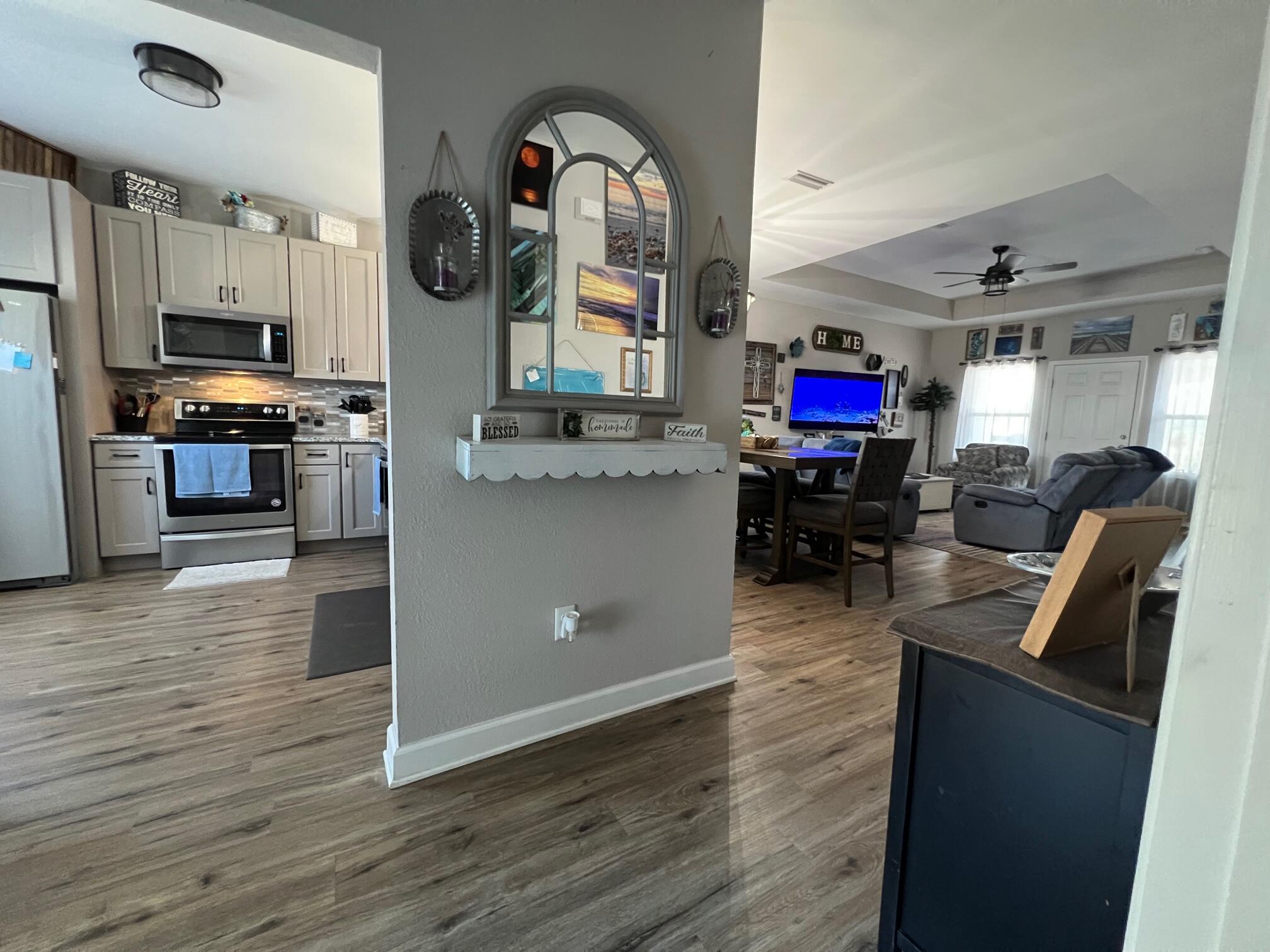 NORTH LAGOON OAKS - Residential