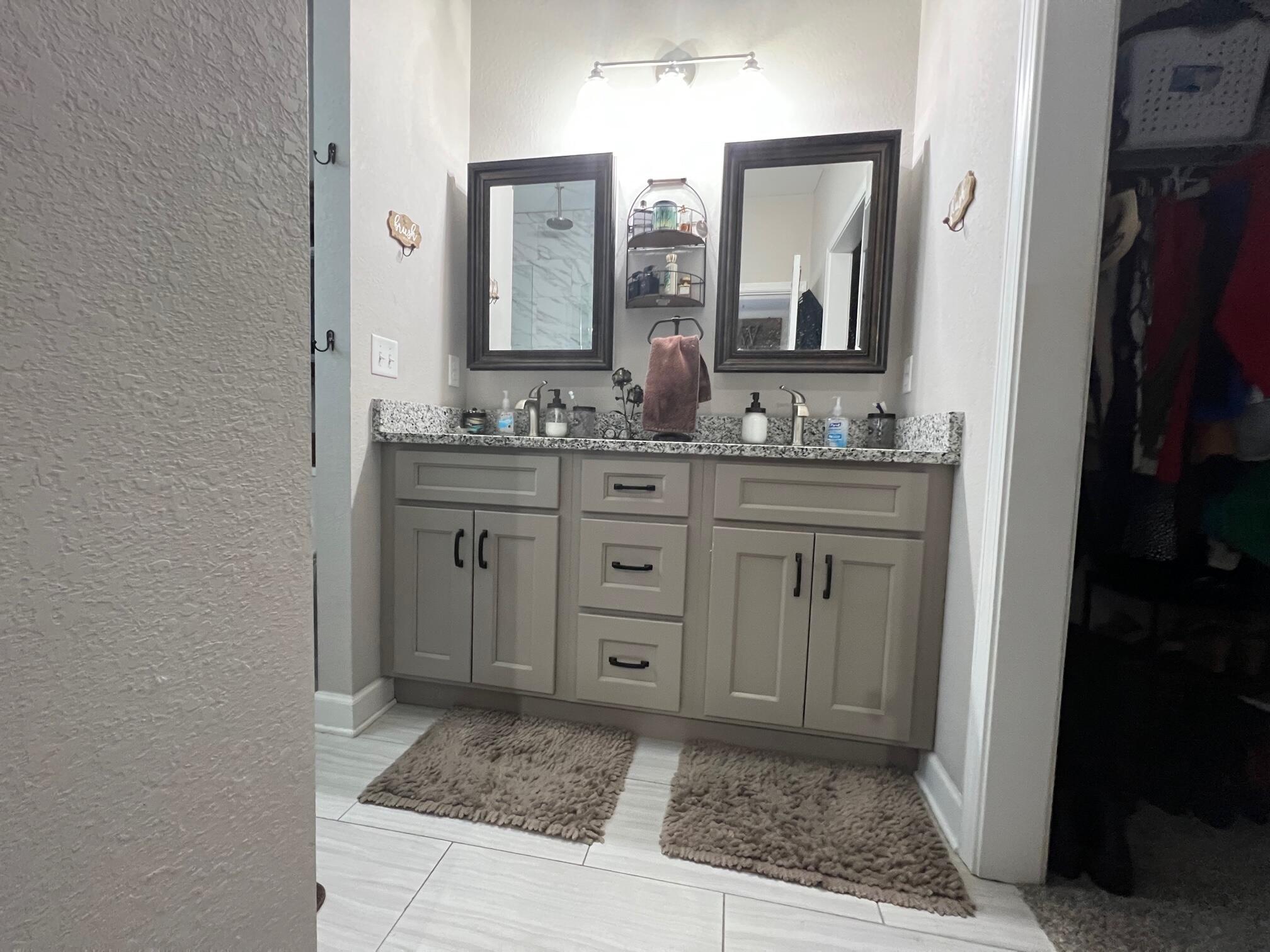 NORTH LAGOON OAKS - Residential