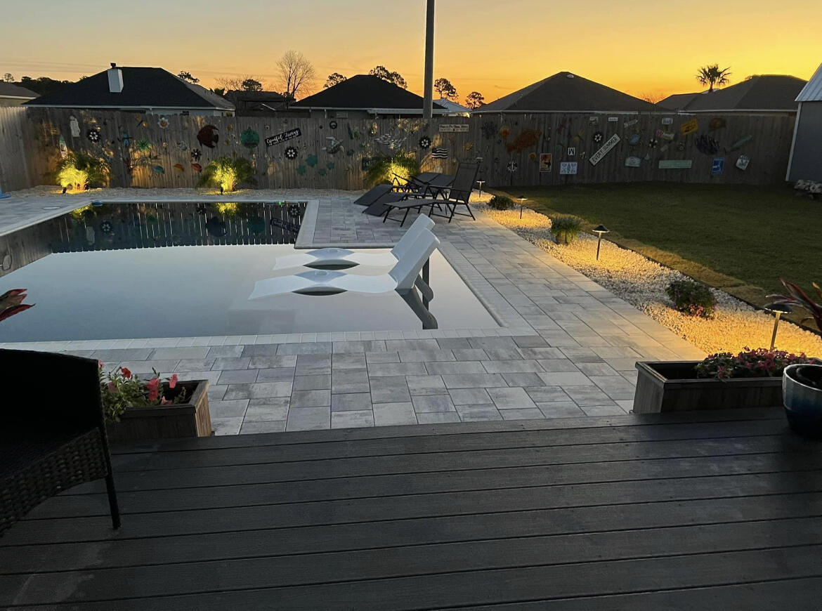 NORTH LAGOON OAKS - Residential