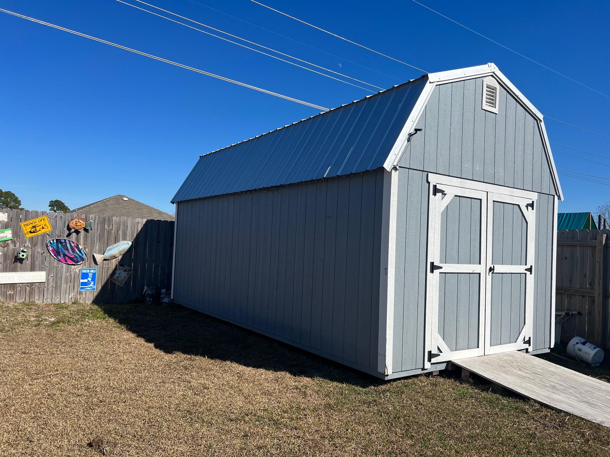 NORTH LAGOON OAKS - Residential