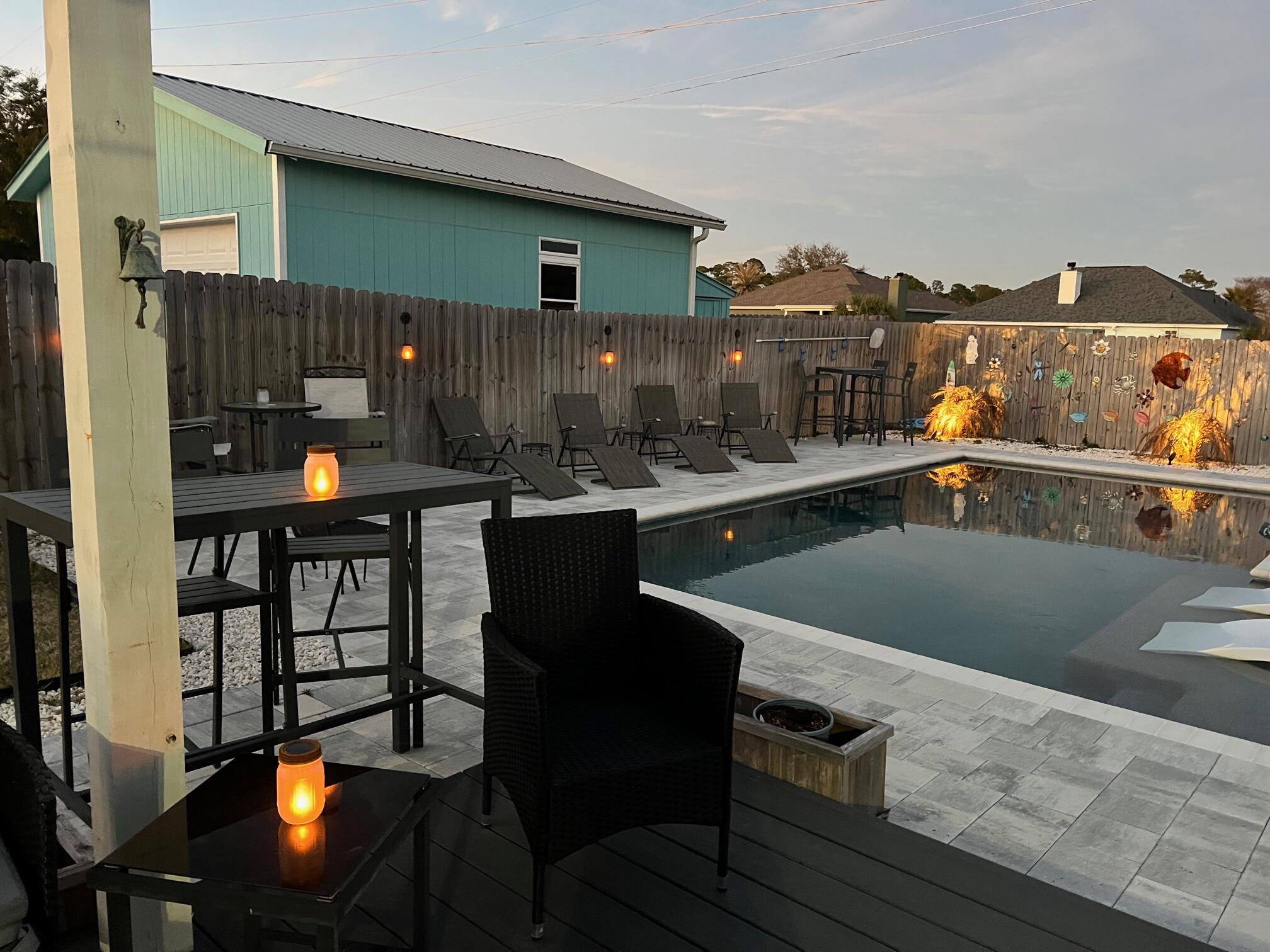 NORTH LAGOON OAKS - Residential