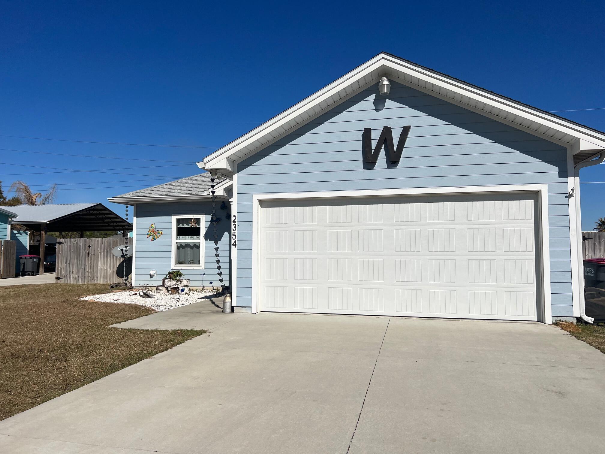 NORTH LAGOON OAKS - Residential