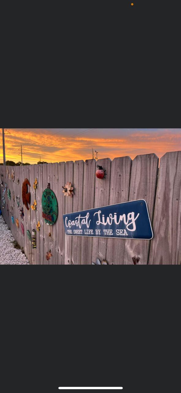 NORTH LAGOON OAKS - Residential