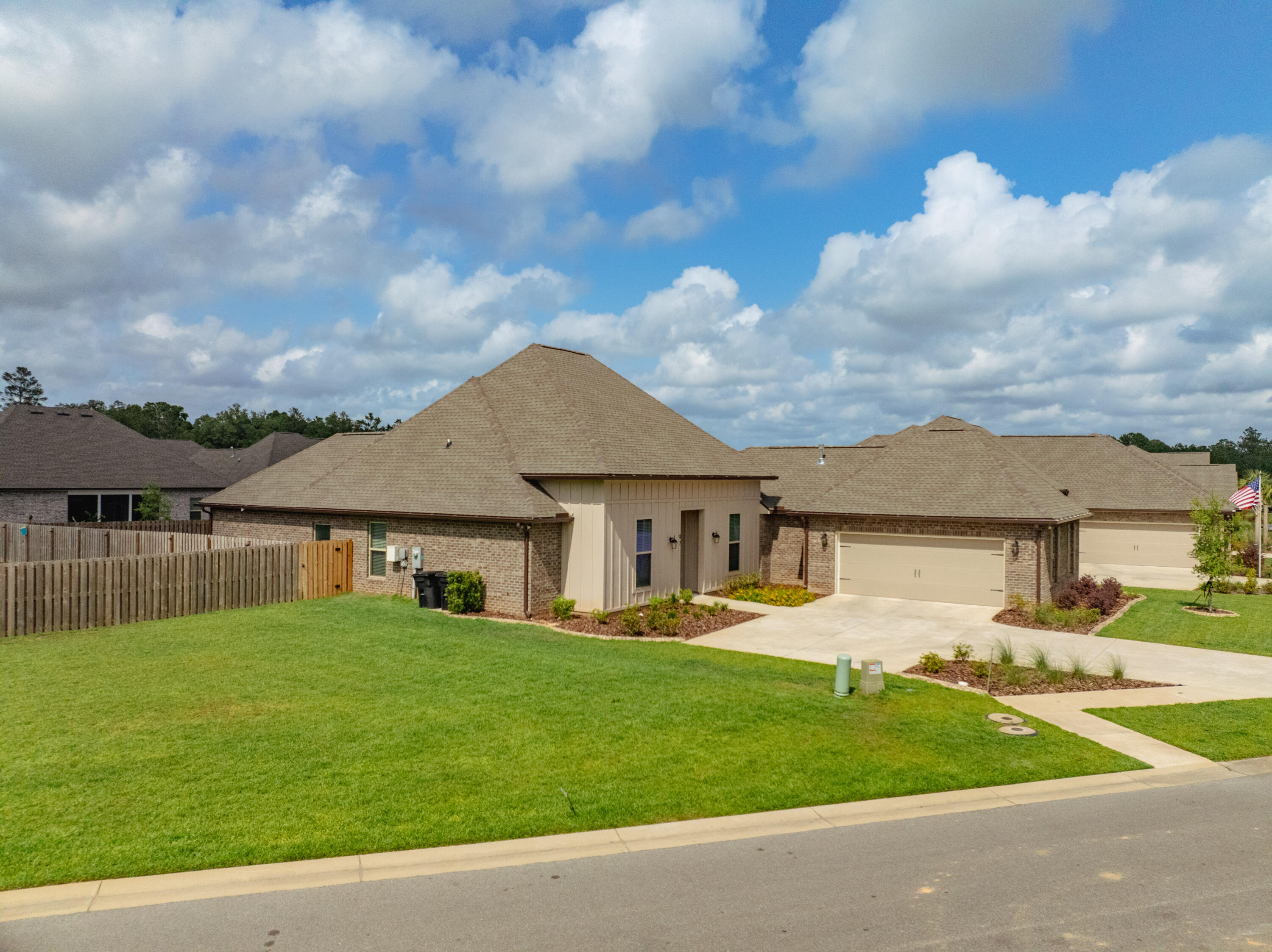 HAMMOCK BAY - Residential