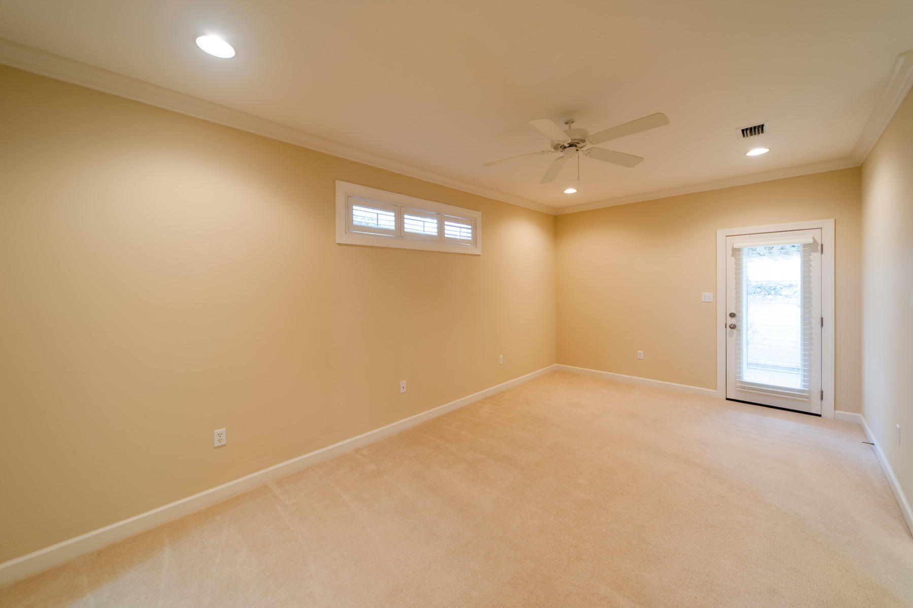 EMERALD WATERS VILLAGE - Residential