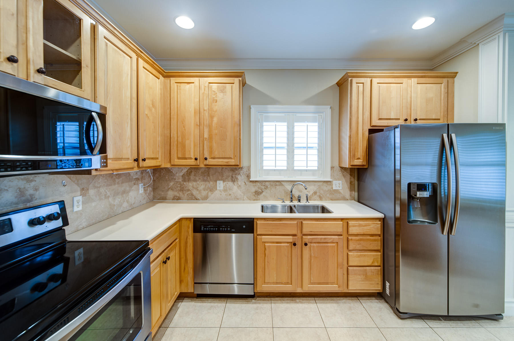 EMERALD WATERS VILLAGE - Residential