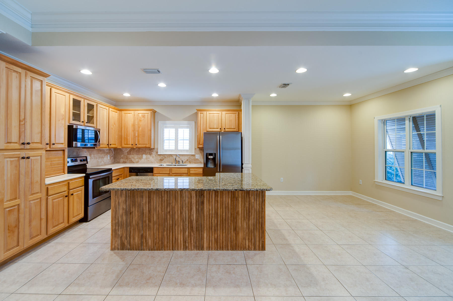 EMERALD WATERS VILLAGE - Residential