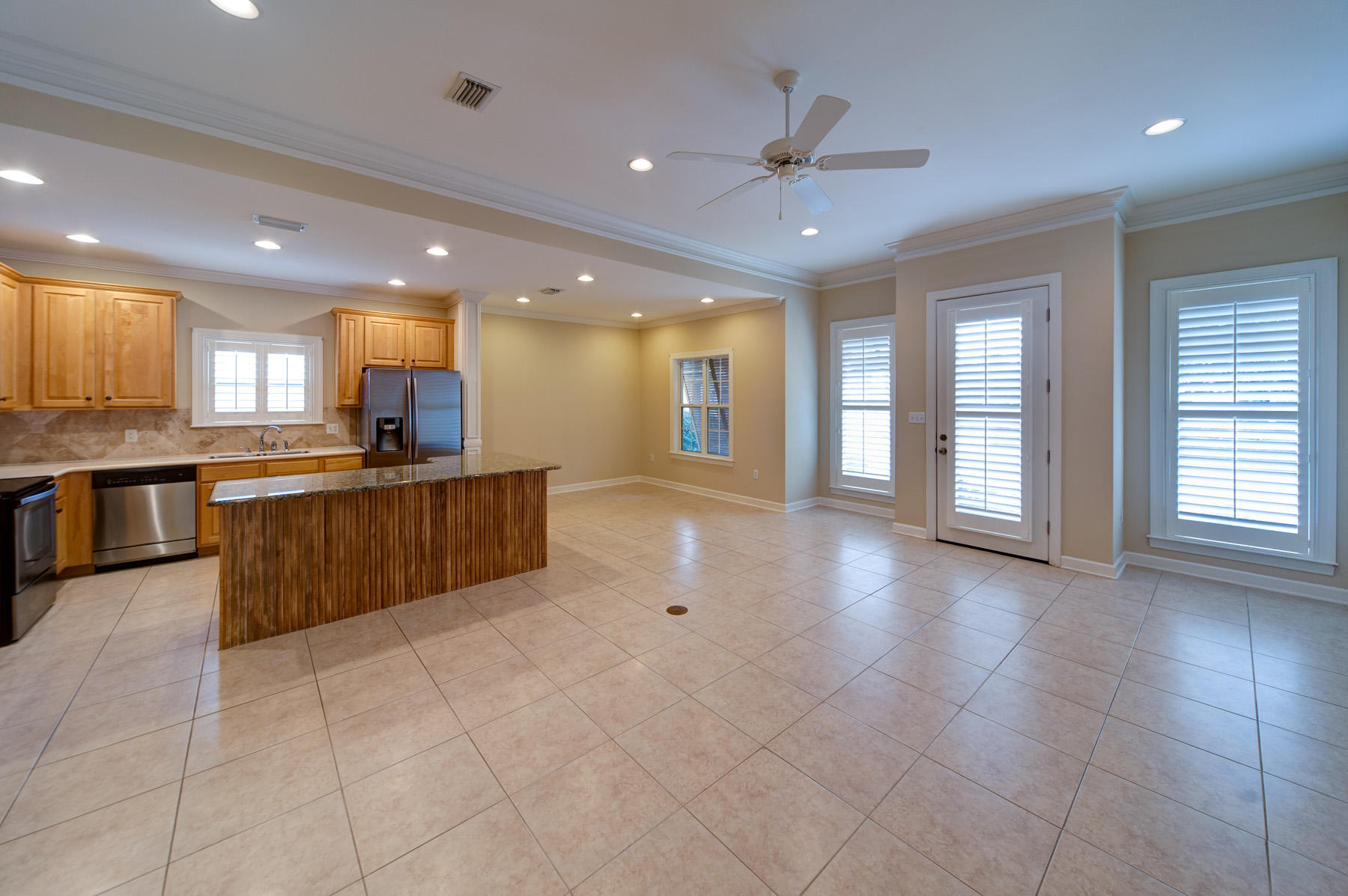 EMERALD WATERS VILLAGE - Residential