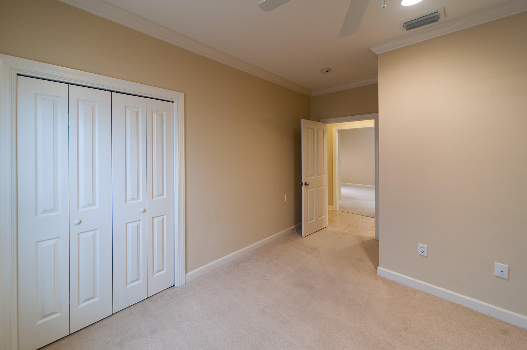 EMERALD WATERS VILLAGE - Residential