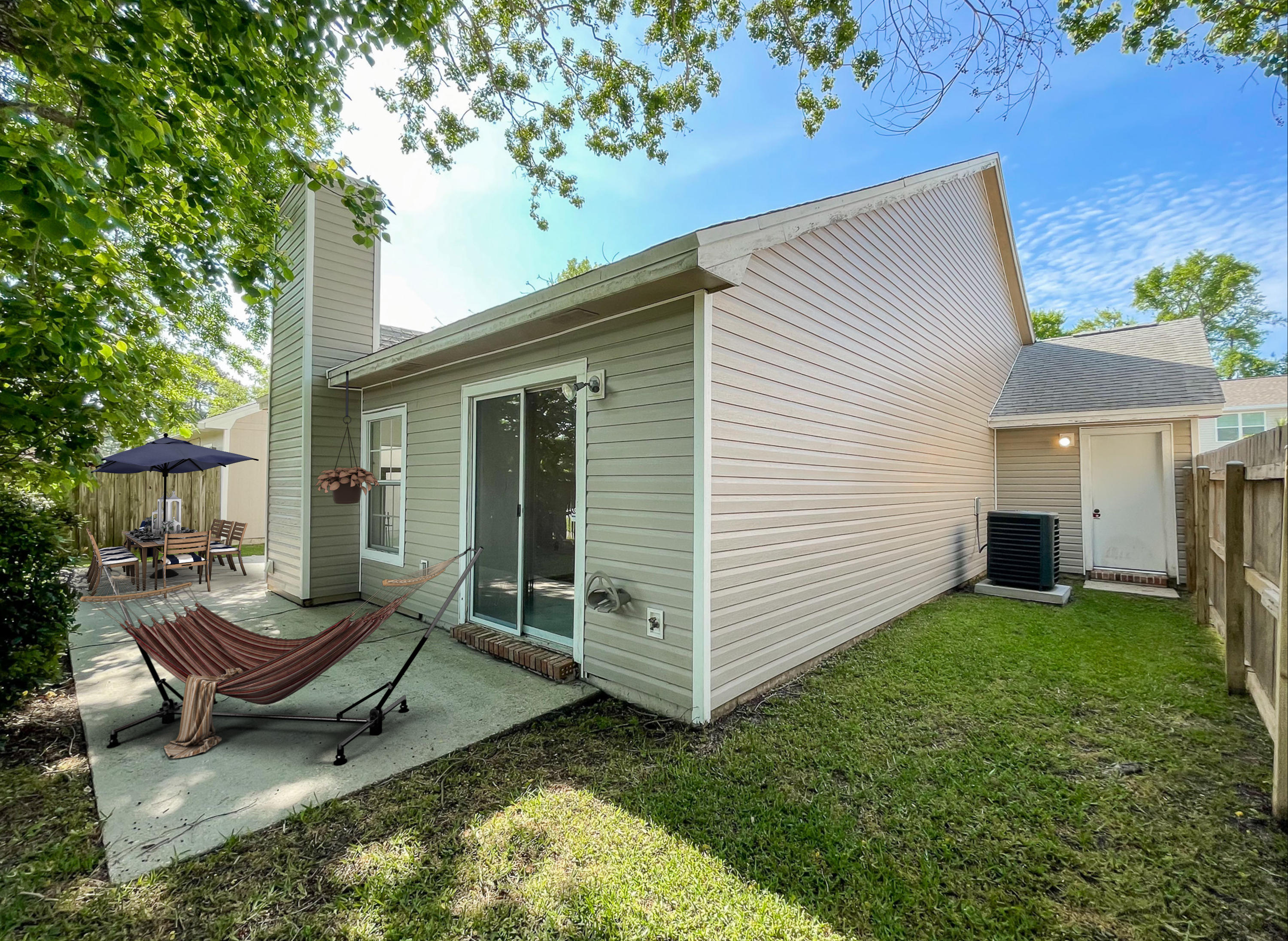 CANTERBURY WOODS - Residential