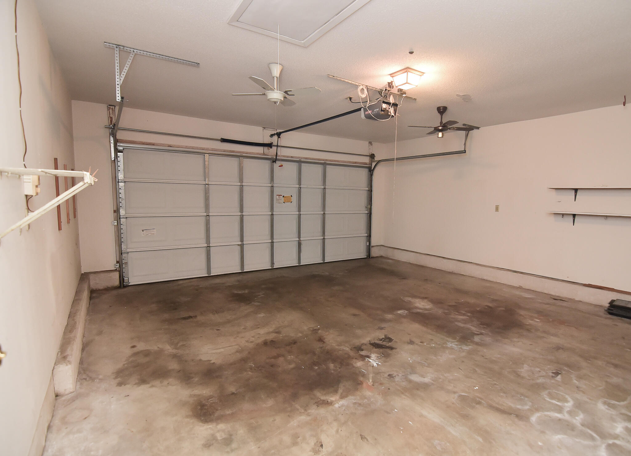 CANTERBURY WOODS - Residential