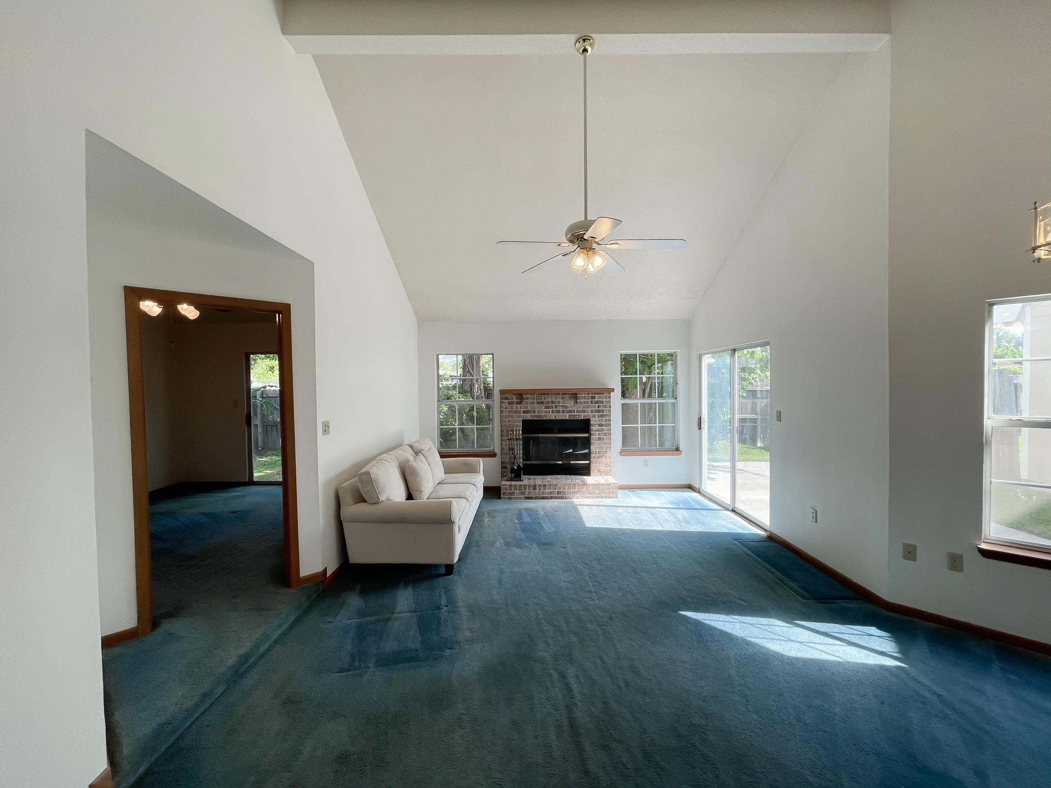 CANTERBURY WOODS - Residential