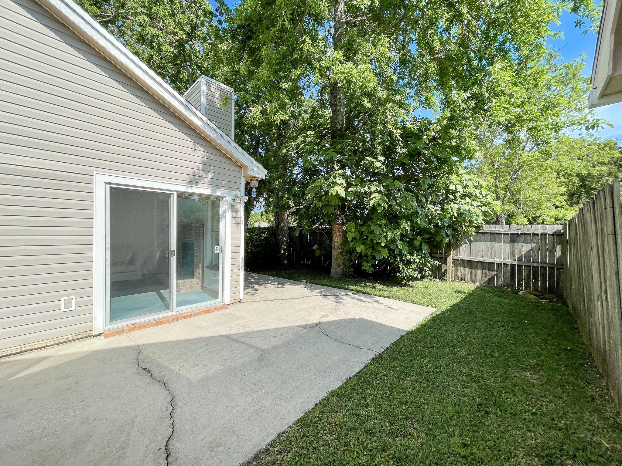 CANTERBURY WOODS - Residential