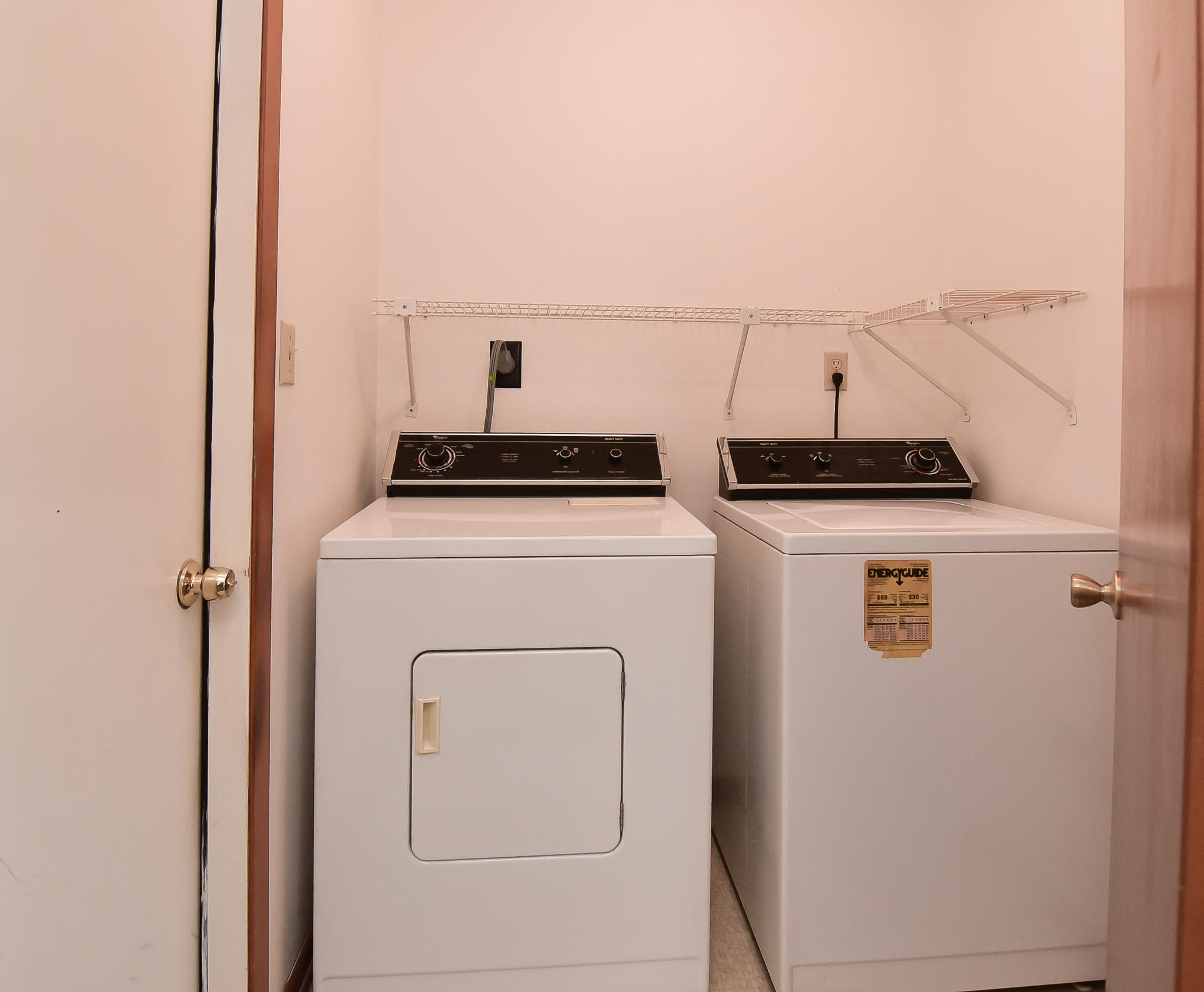 CANTERBURY WOODS - Residential