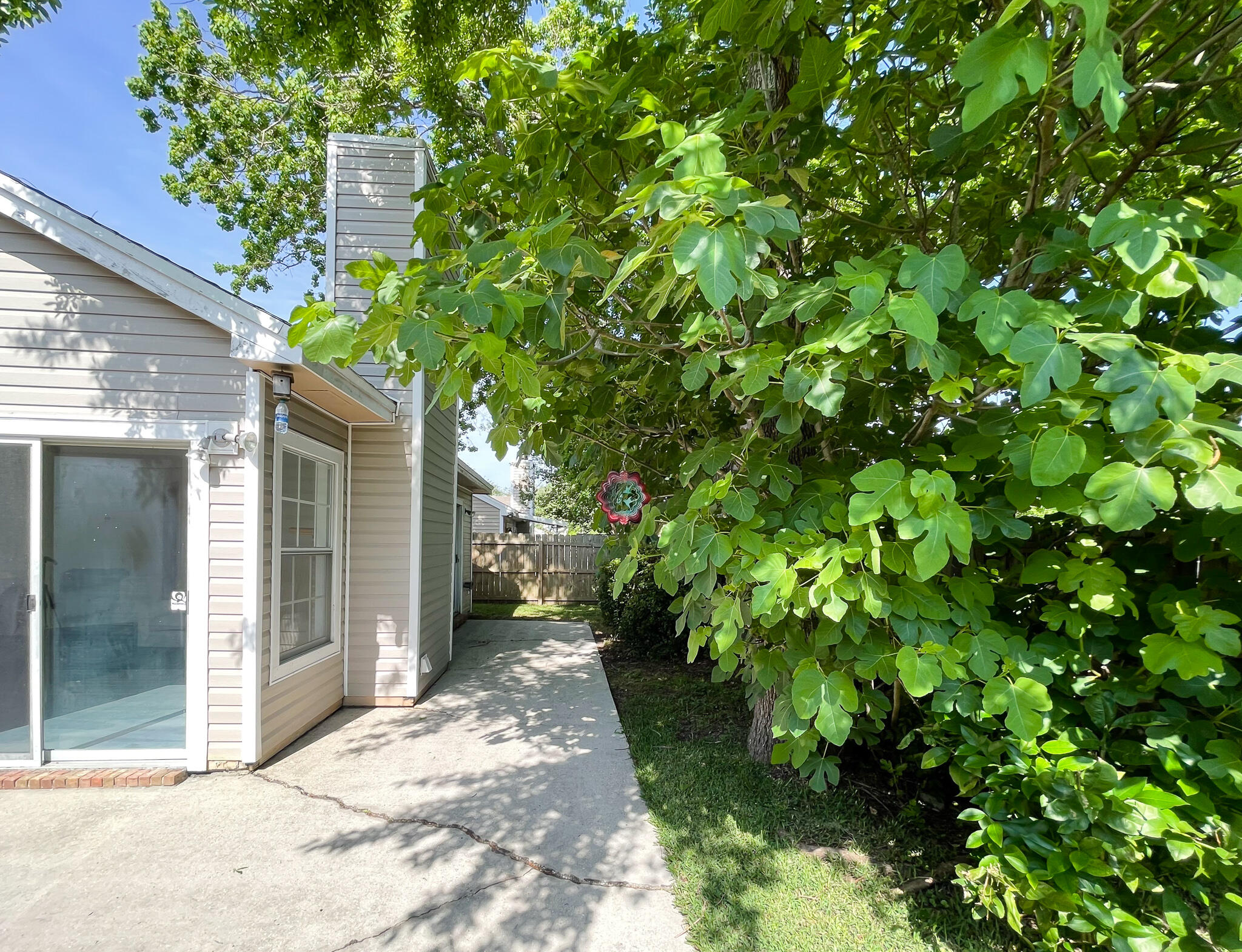 CANTERBURY WOODS - Residential