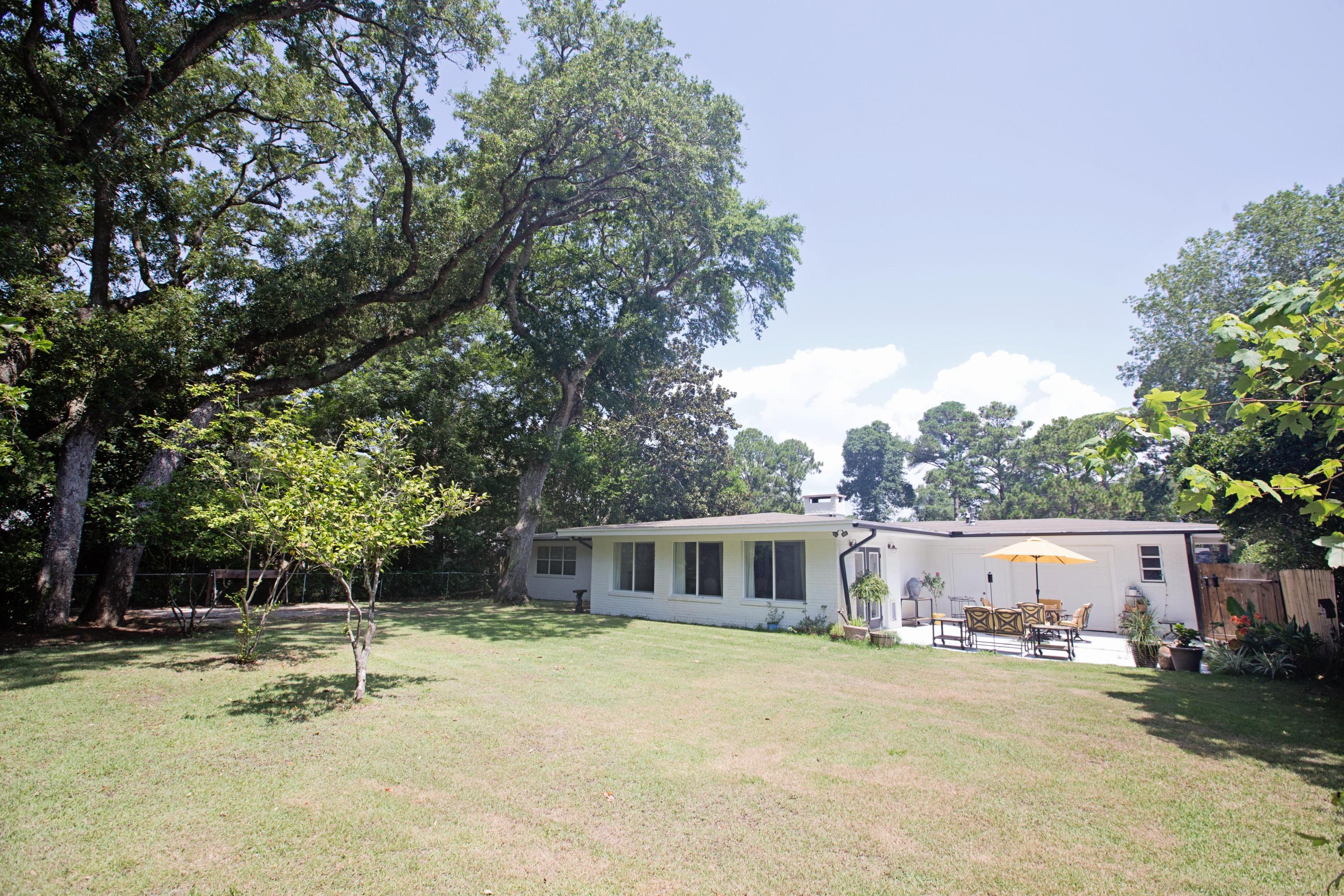 VILLA RUSS PARK - Residential