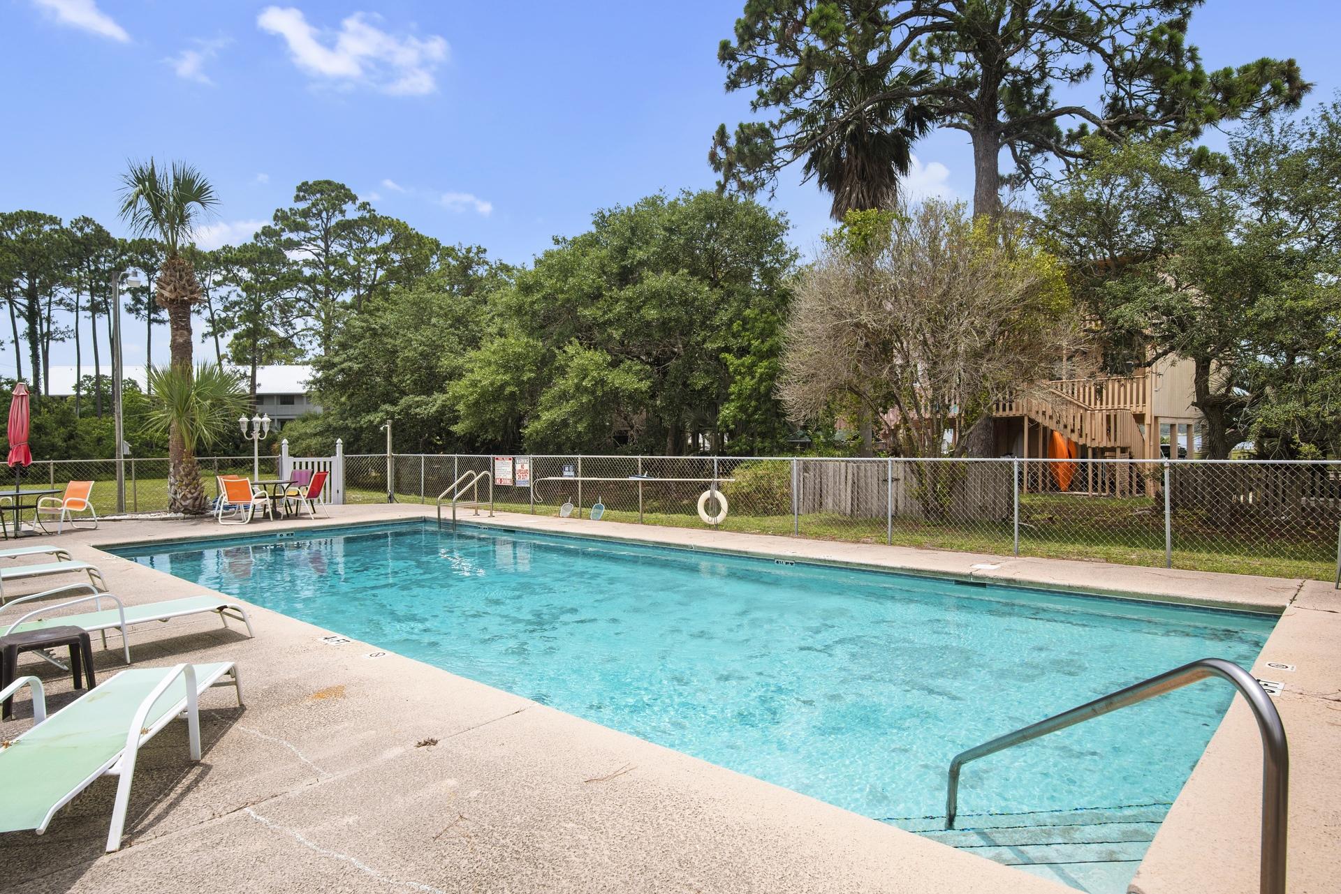 PIRATES COVE - Residential
