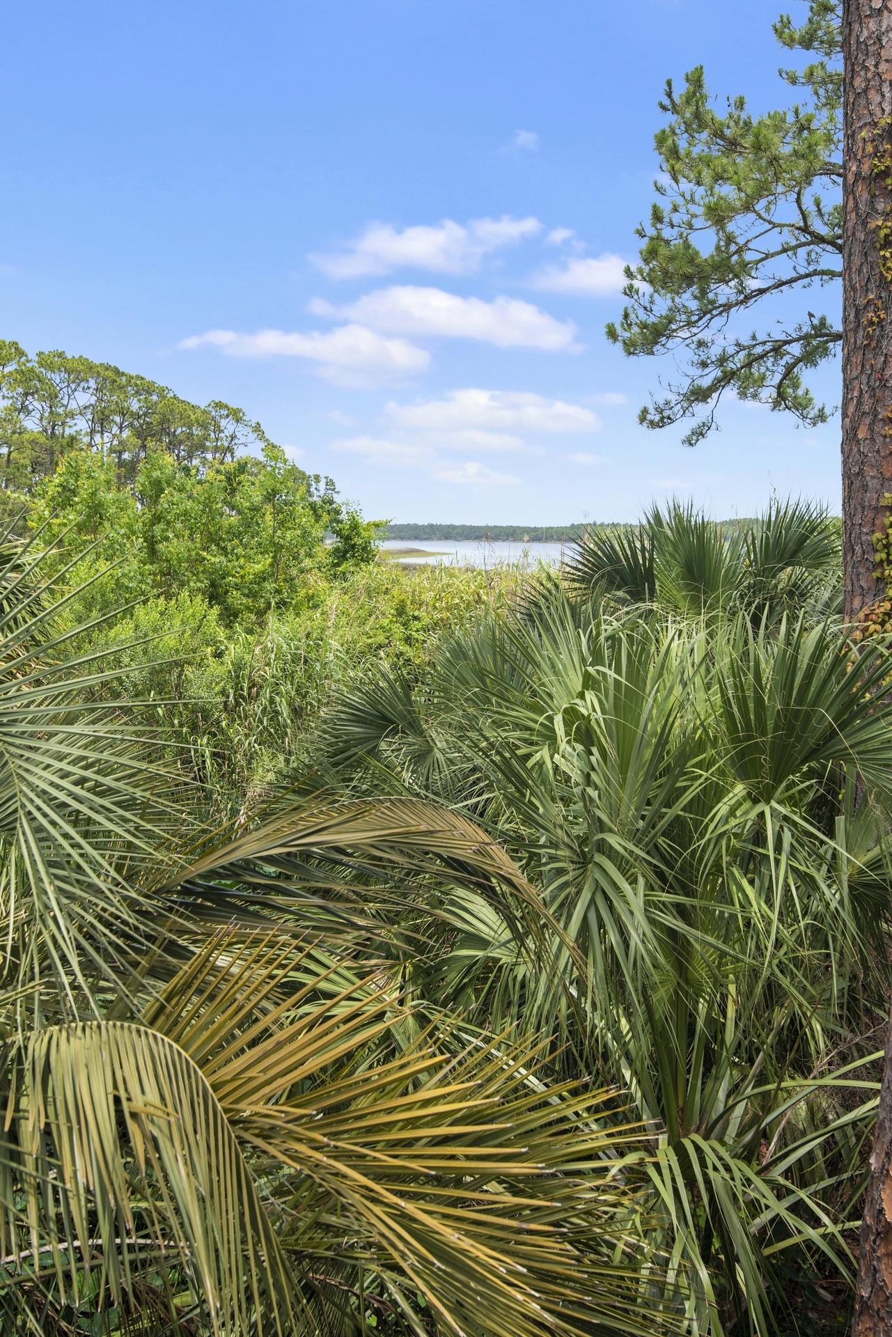 PIRATES COVE - Residential