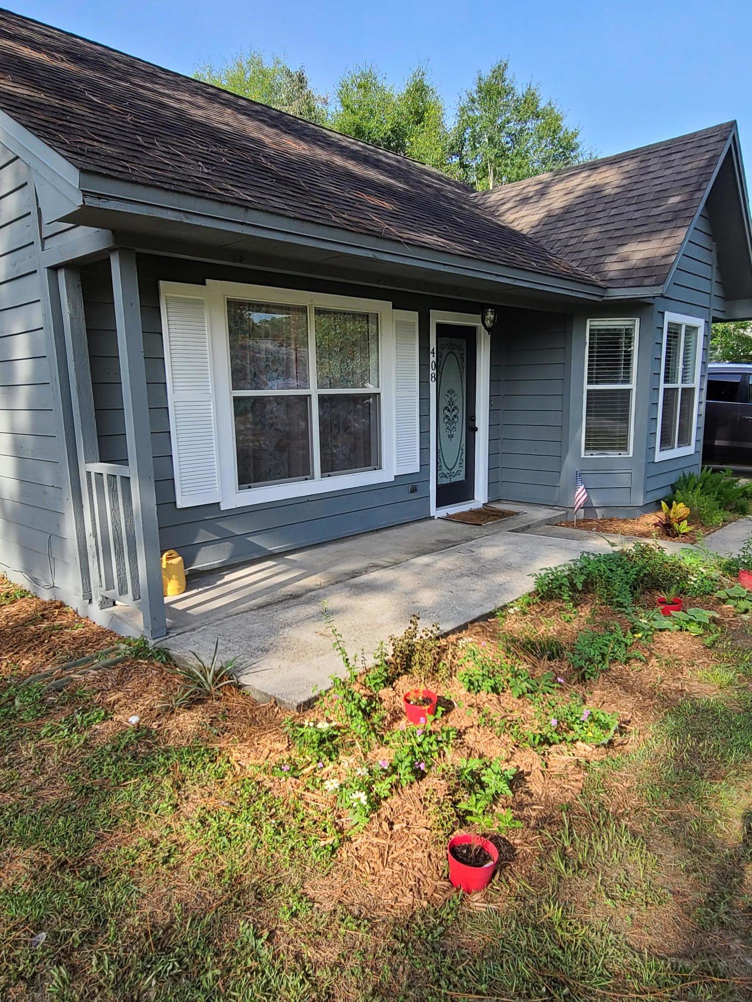 NeighborhoodCRESTVIEW SUBURB (231000.00) - Residential