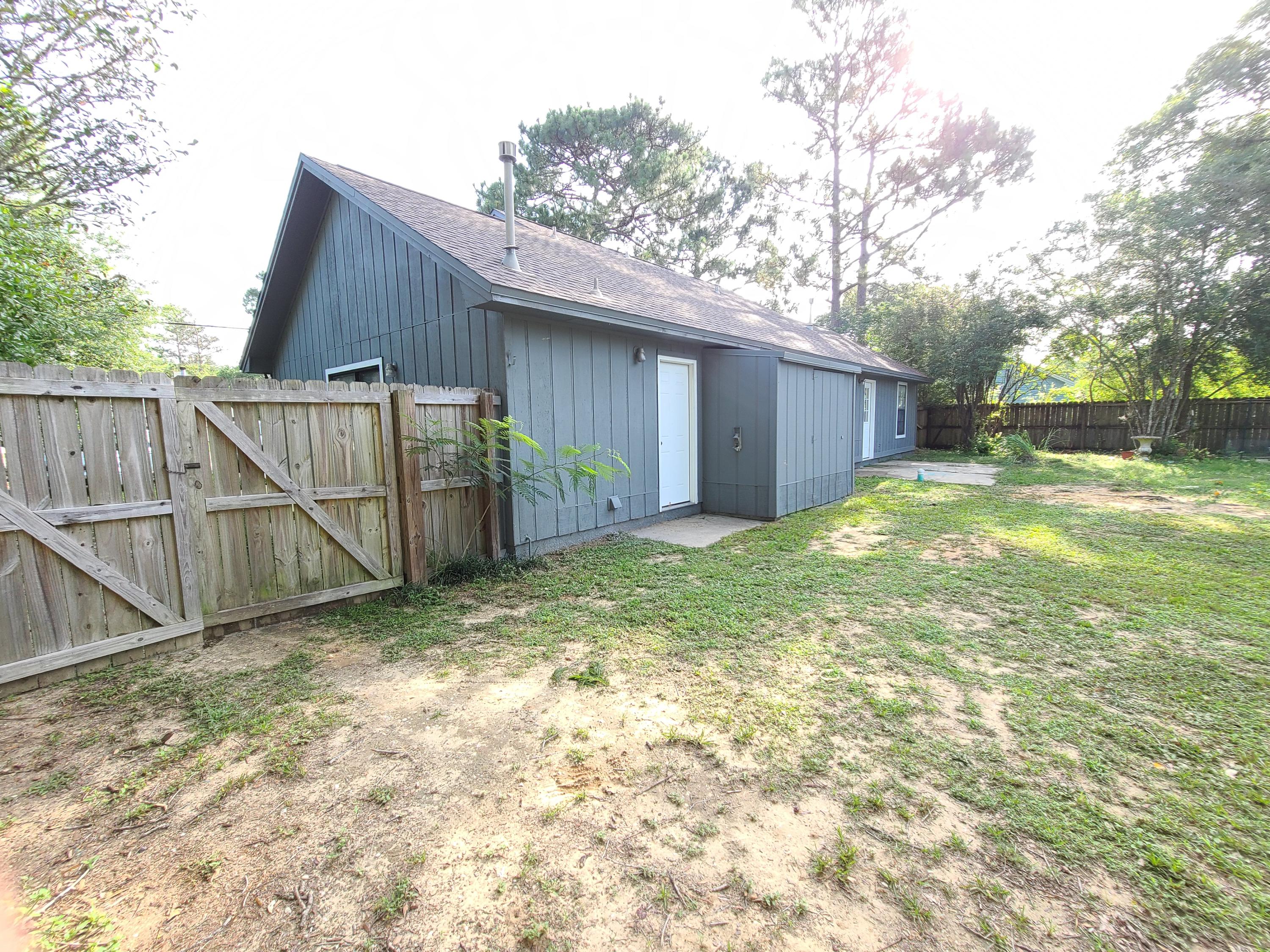 NeighborhoodCRESTVIEW SUBURB (231000.00) - Residential