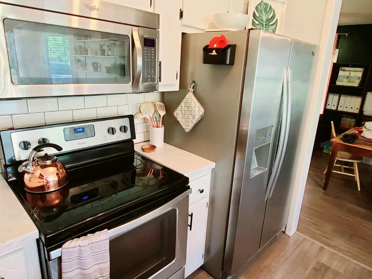 NeighborhoodCRESTVIEW SUBURB (231000.00) - Residential