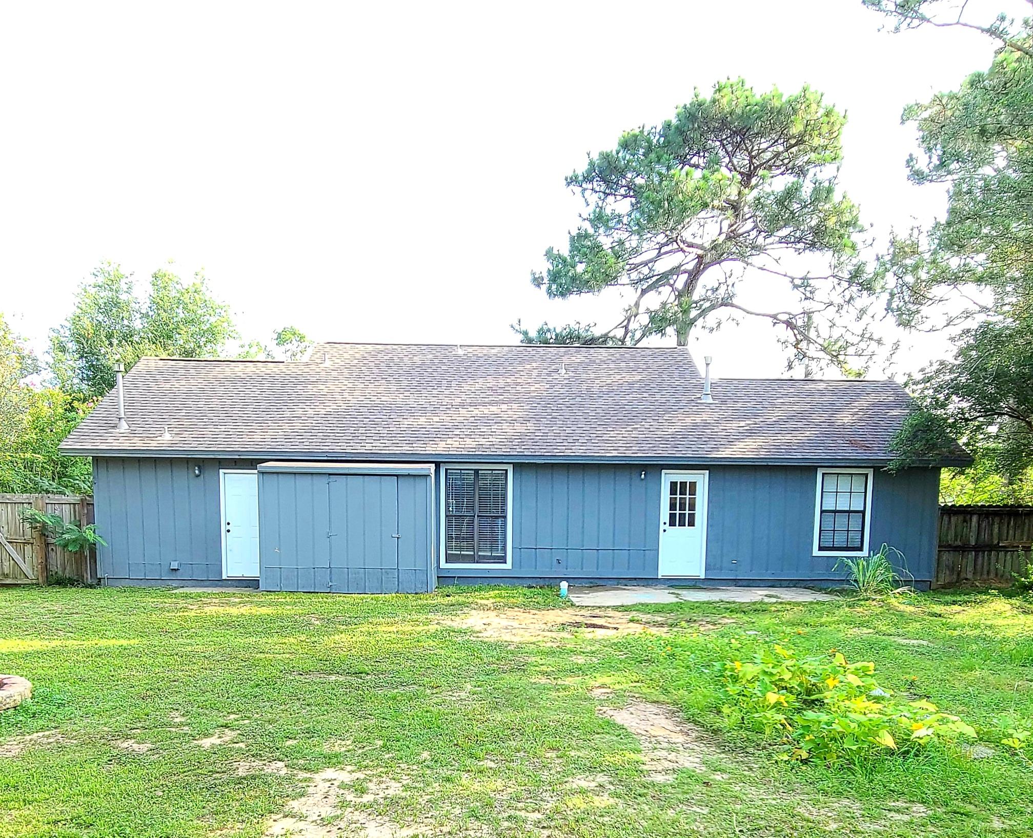 NeighborhoodCRESTVIEW SUBURB (231000.00) - Residential