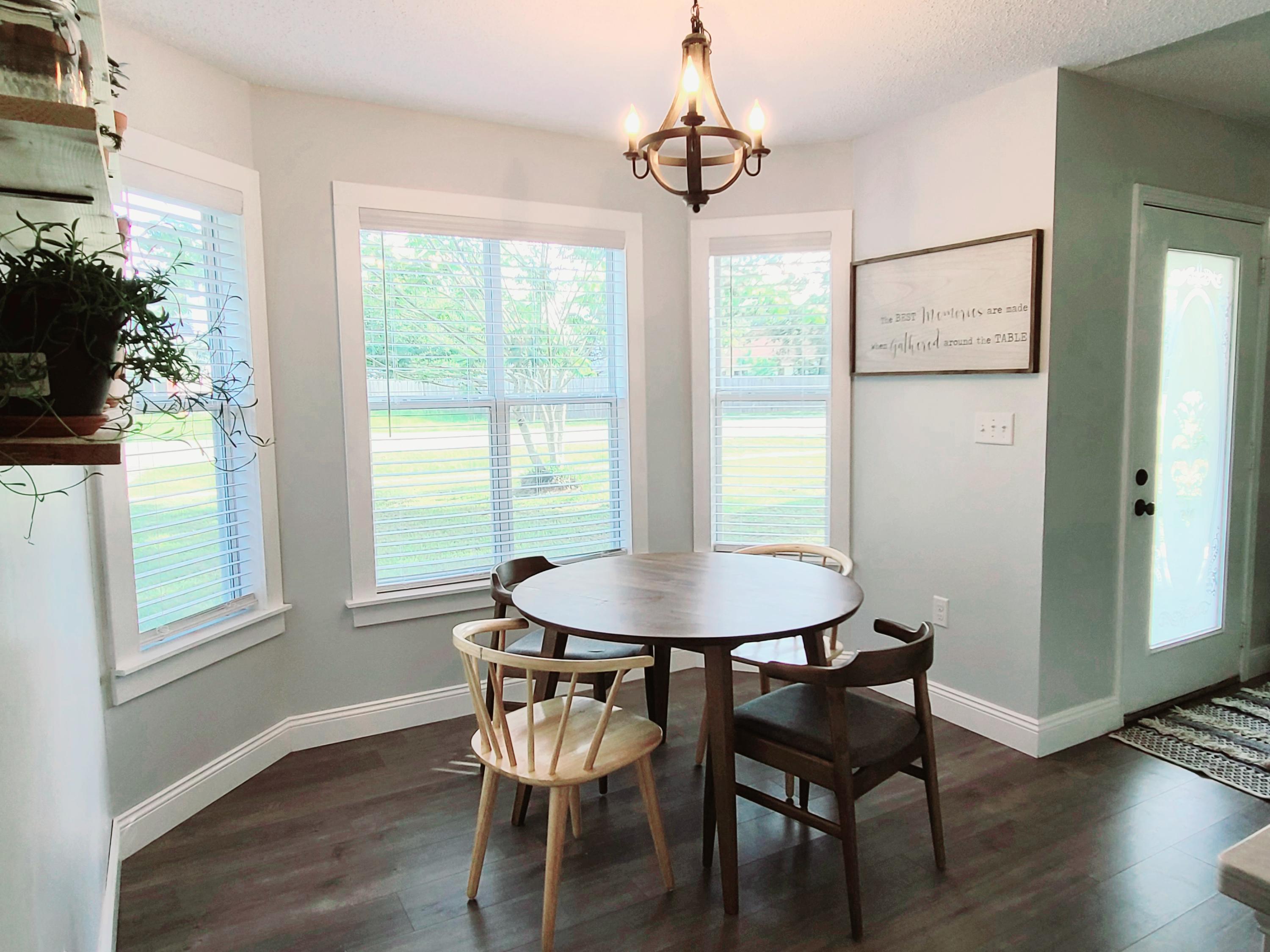 NeighborhoodCRESTVIEW SUBURB (231000.00) - Residential