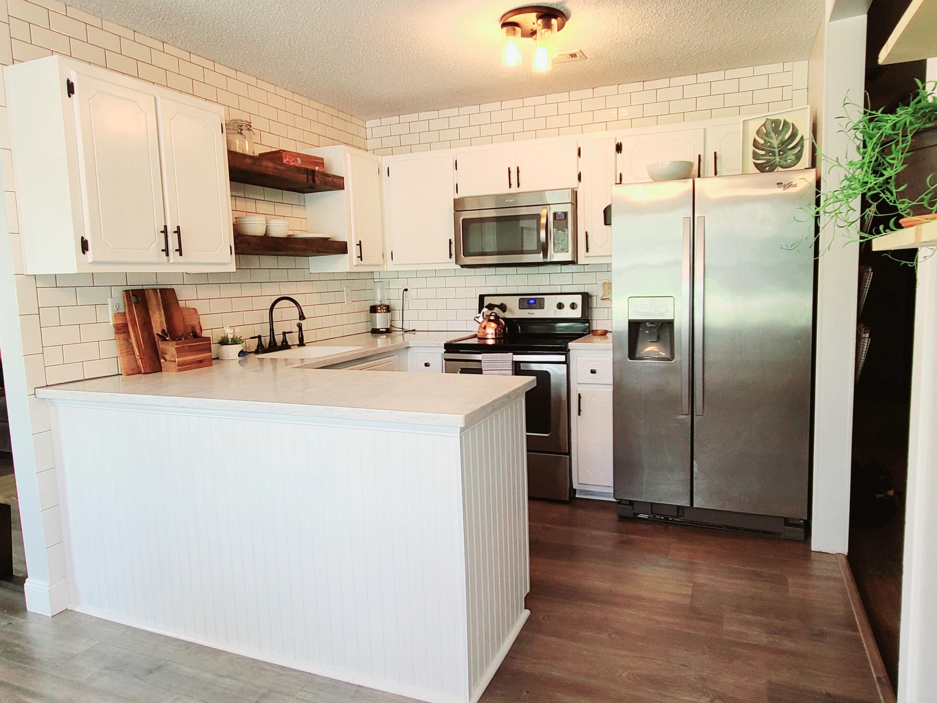 NeighborhoodCRESTVIEW SUBURB (231000.00) - Residential