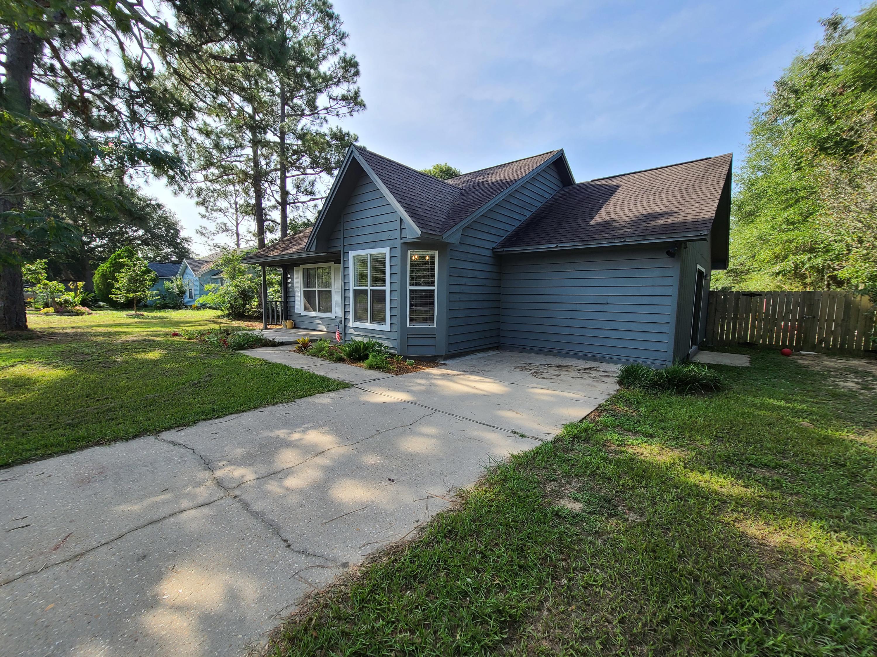 NeighborhoodCRESTVIEW SUBURB (231000.00) - Residential