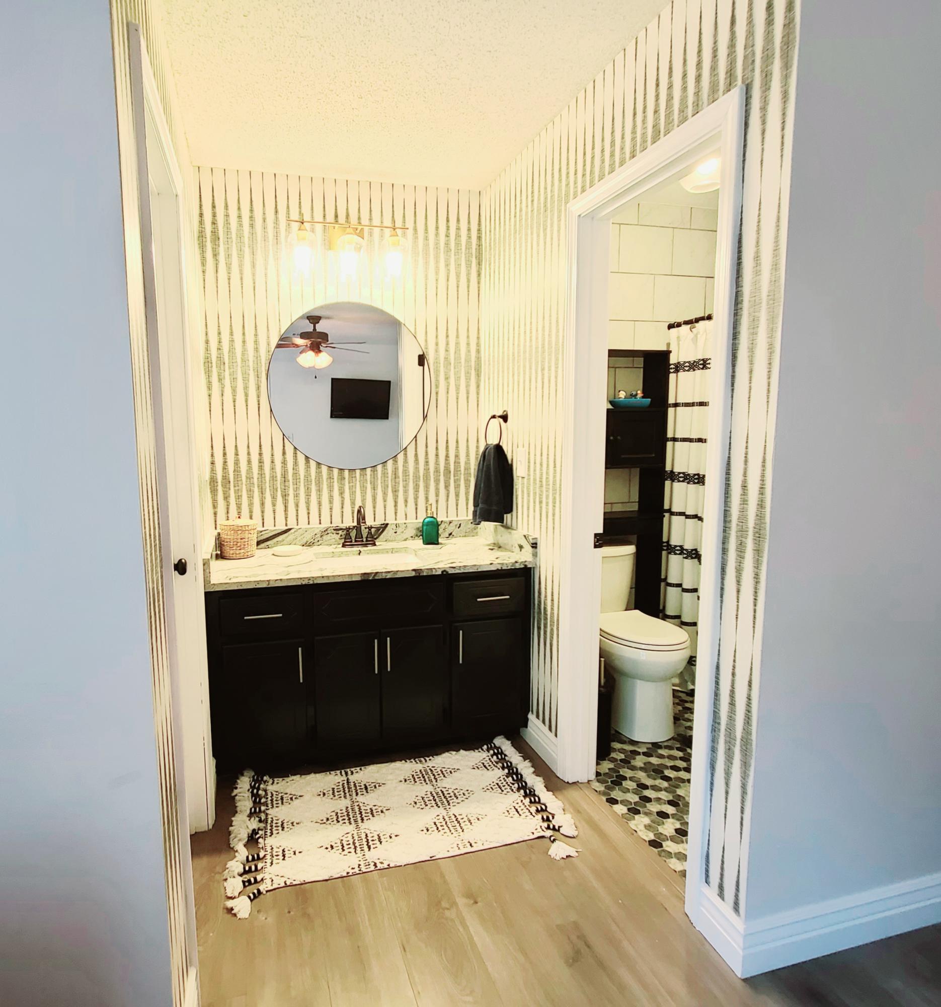 NeighborhoodCRESTVIEW SUBURB (231000.00) - Residential