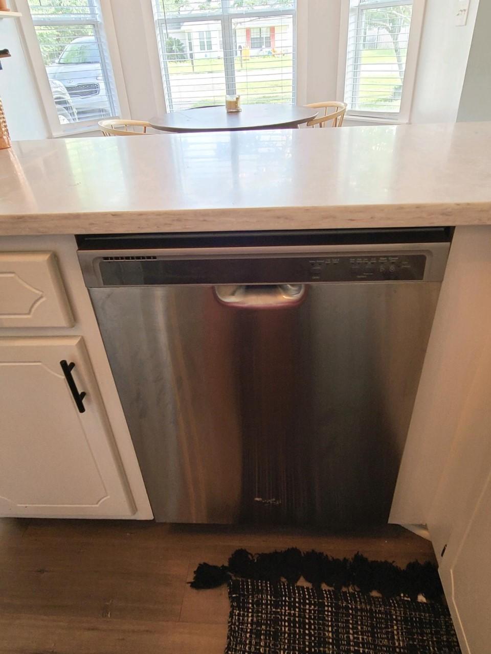 NeighborhoodCRESTVIEW SUBURB (231000.00) - Residential