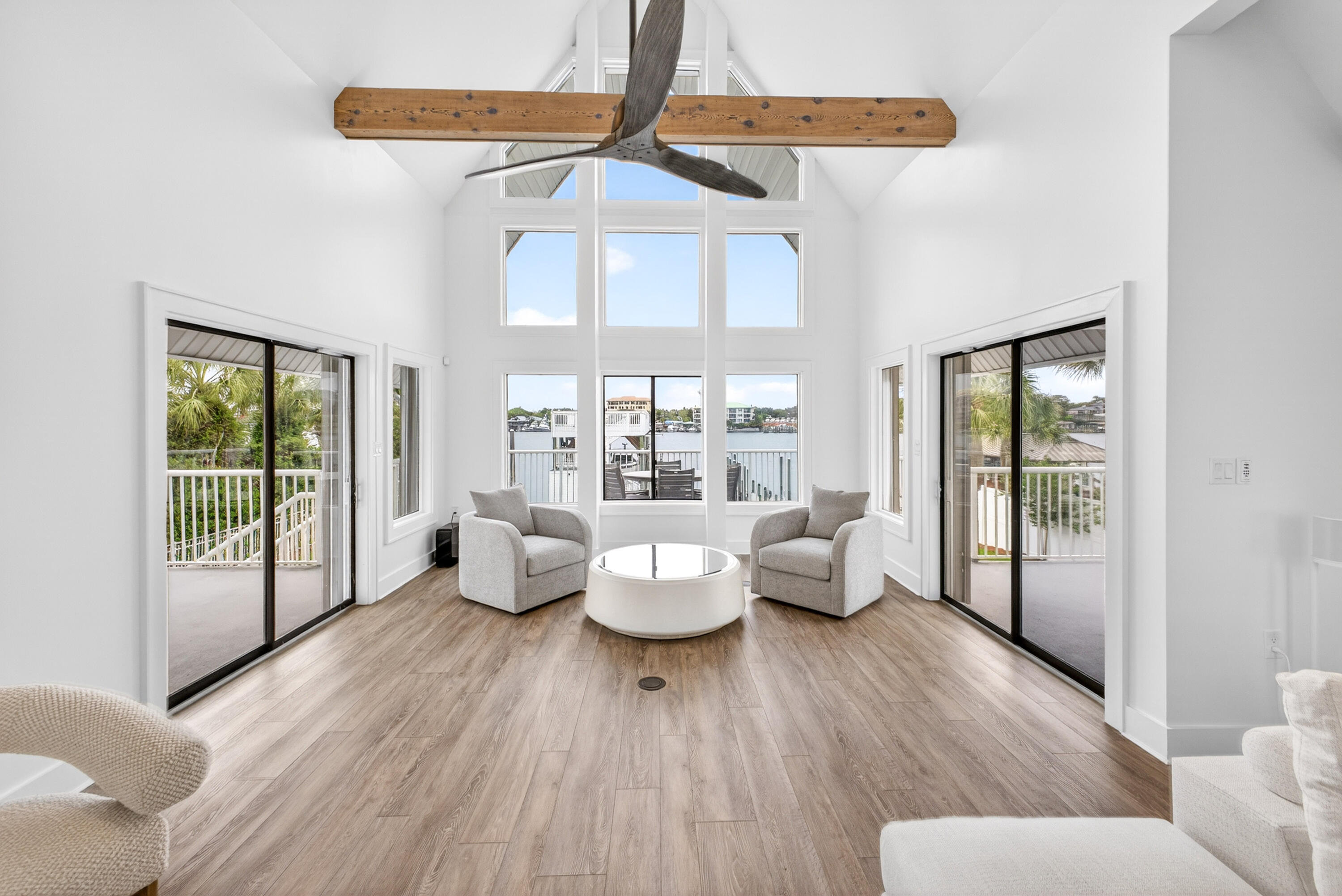 HOLIDAY ISLE - Residential