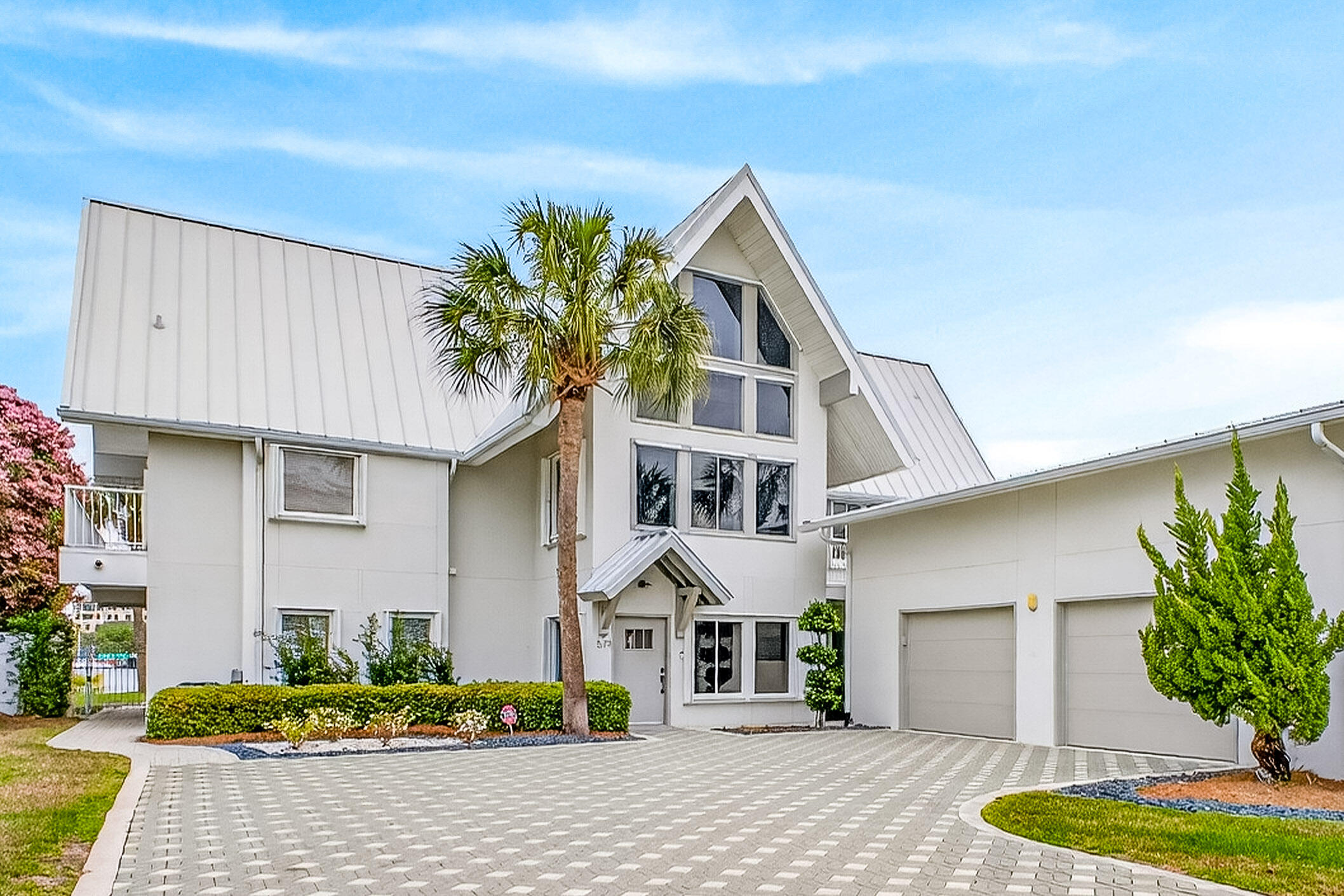 HOLIDAY ISLE - Residential